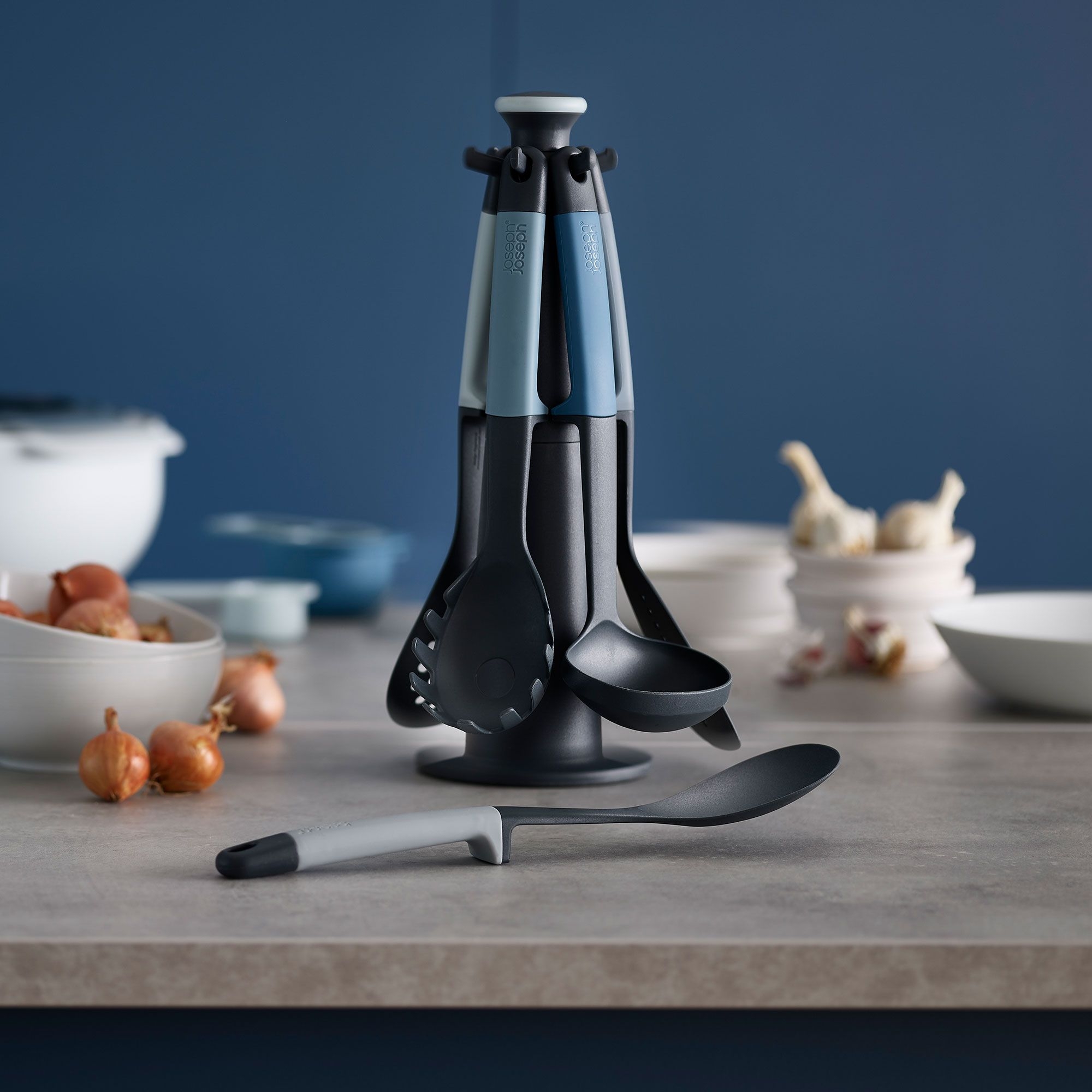 Joseph Joseph - Elevate™ 6-teiliges Utensilien-Set mit Drehständer - Ozean