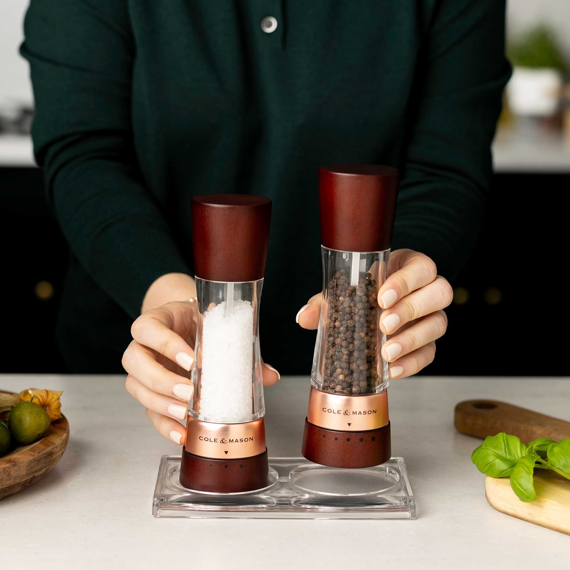 COLE & MASON - Derwent Pepper and Salt Mill Set | Chestnut / Rose Gold