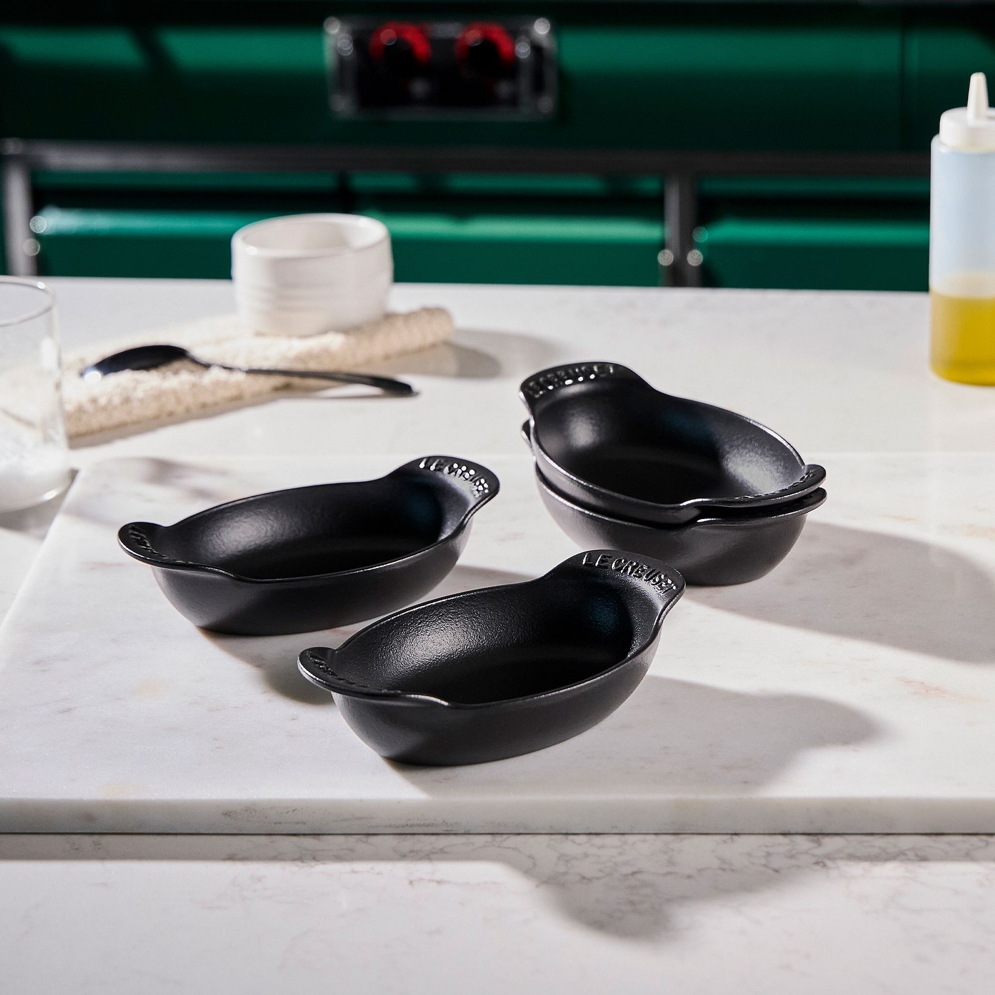 Le Creuset - Mini-Backform oval 4er-Set  - Schwarz Matt - Gourmand Collection Le Creuset - Mini-Backform oval 4er-Set  - Schwarz Matt - Gourmand Collection