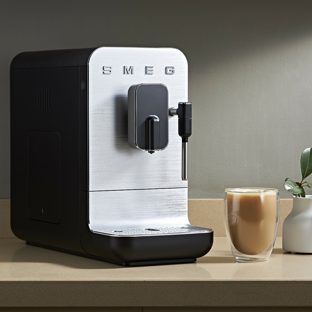 Smeg - coffee machine - design line style The 50 ° years