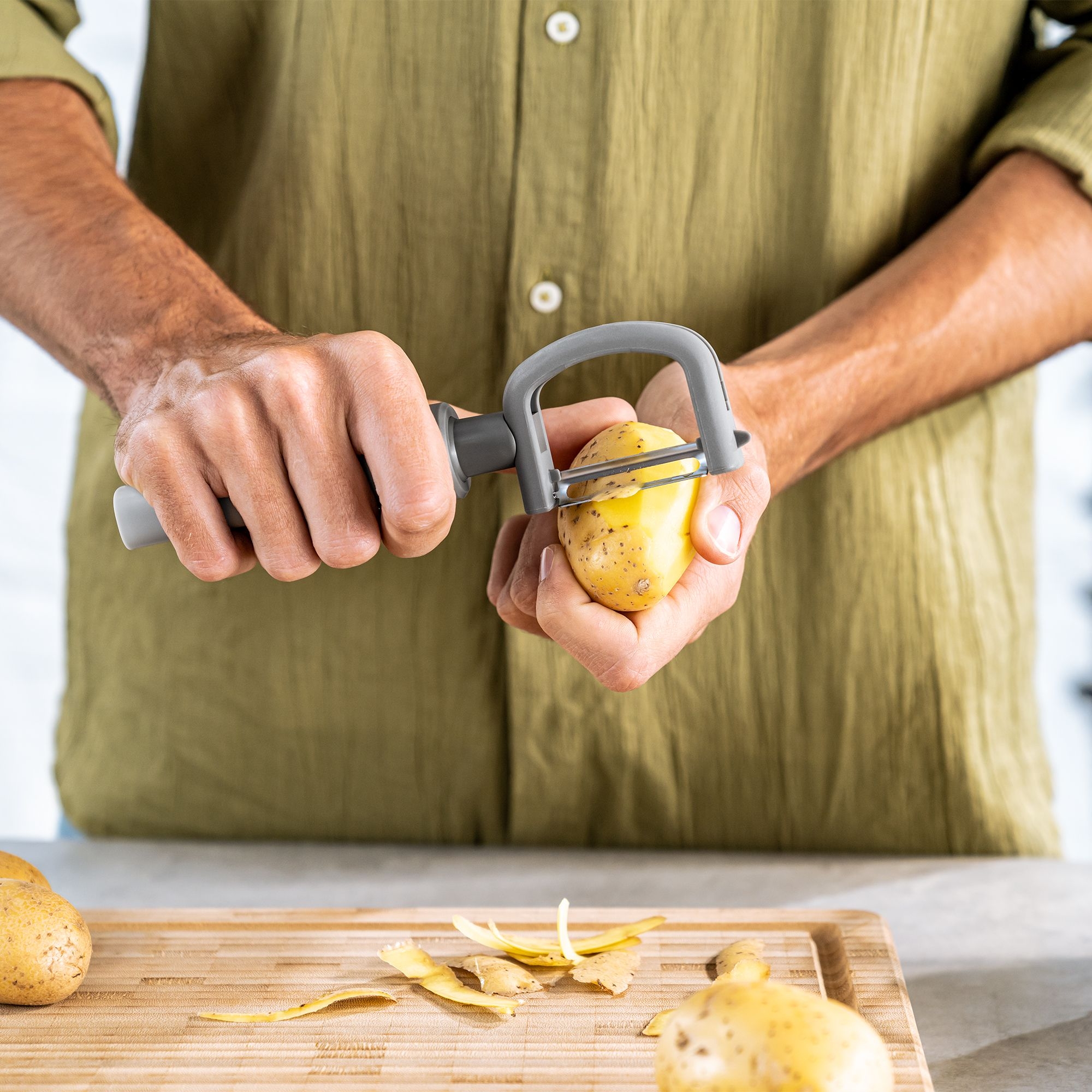 ZWILLING - 2-in-1 Peeler | Z-Cut | Grey