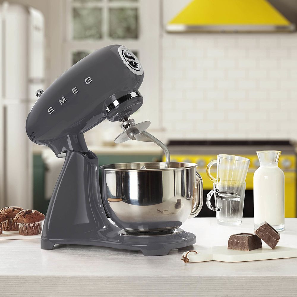 Smeg - Küchenmaschine SMF03 - Full-Color - Slate Grey Smeg - Küchenmaschine SMF03 - Full-Color - Slate Grey