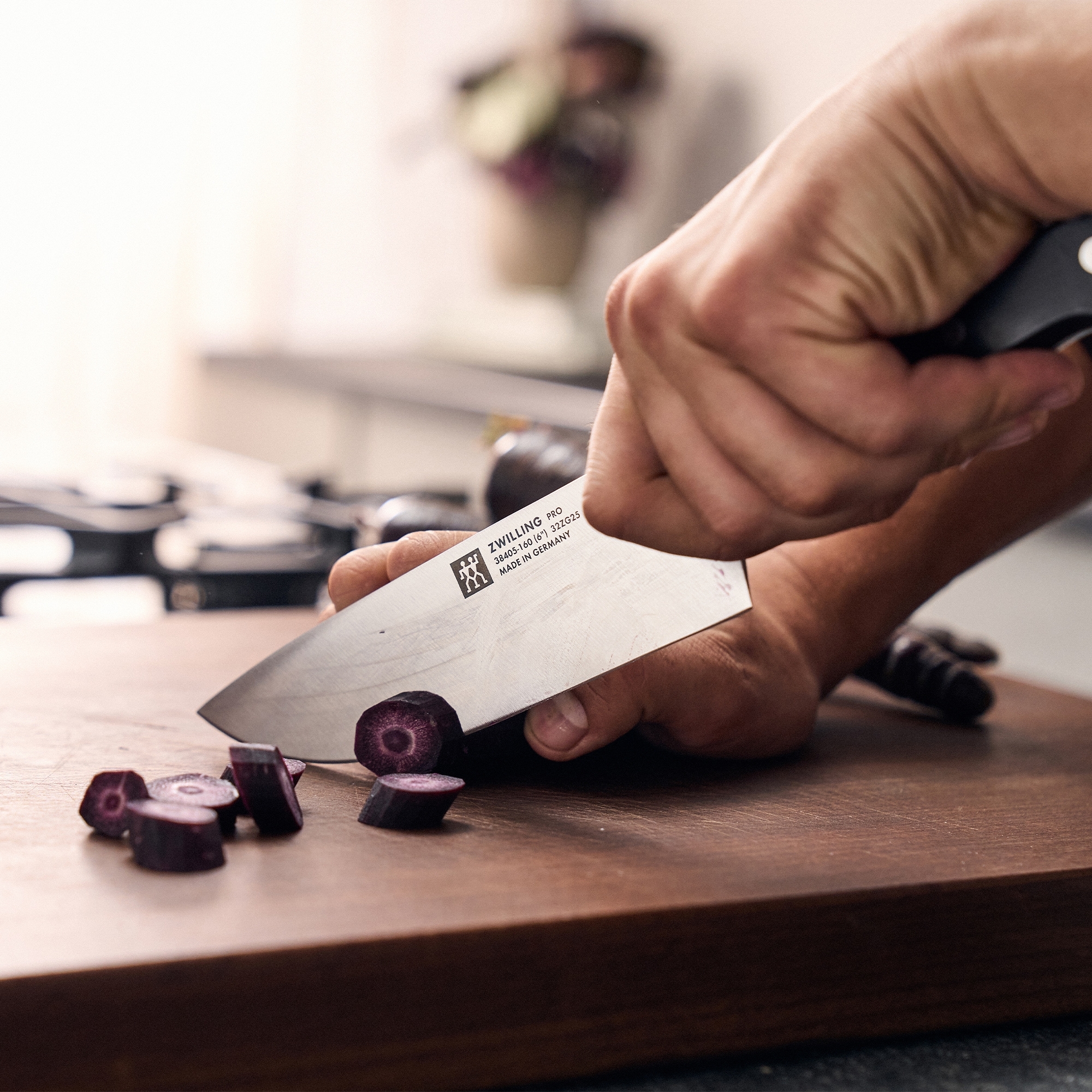 ZWILLING - Chef's knife | Pro | 16 cm ZWILLING - Chef's knife | Pro | 16 cm