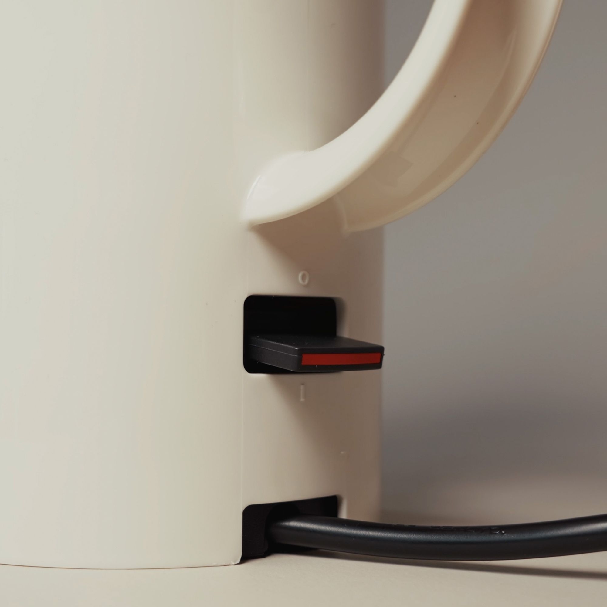 Stelton - EM77 Wasserkocher 0,5 L - weiß