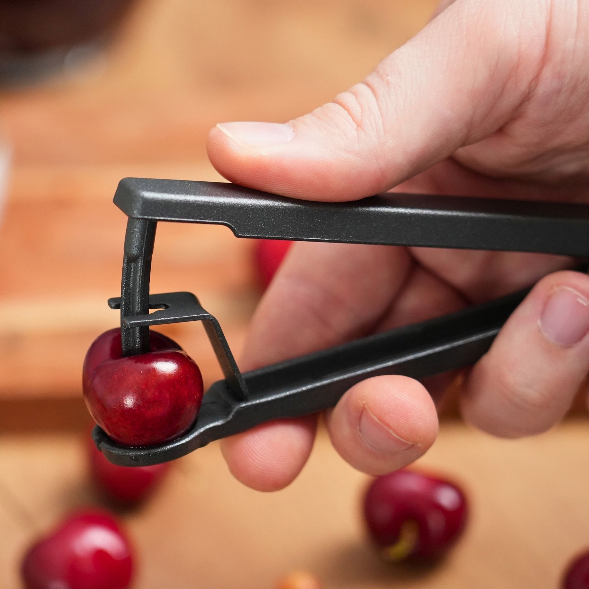 Westmark - Cherry stoner »Kernex« Black Edition