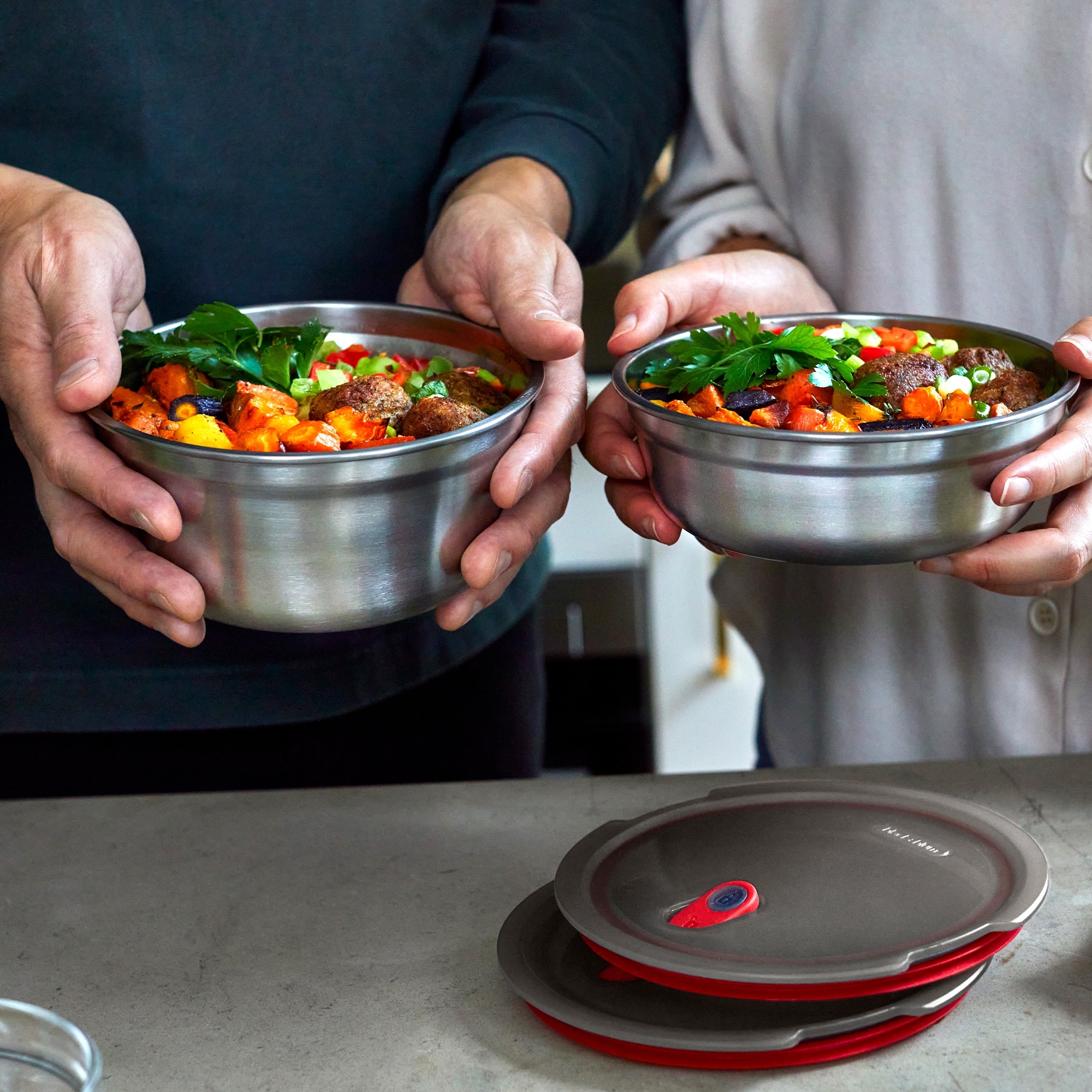 black+blum - Multifunctional Food Box - round large