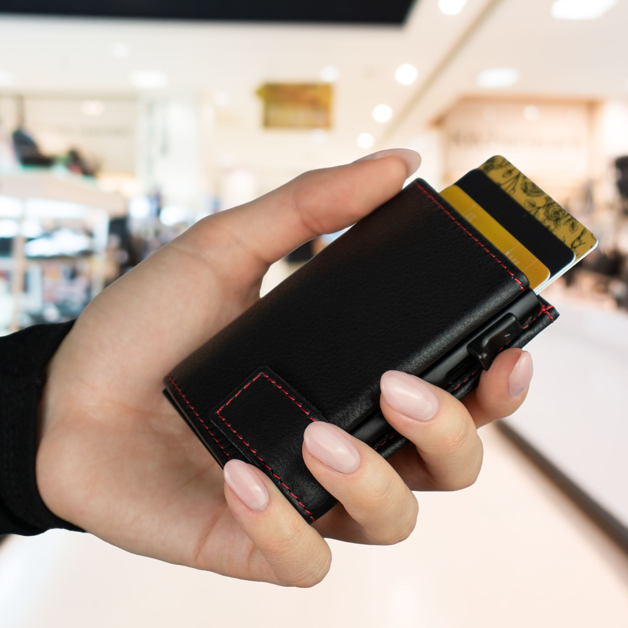 Card Case with Coin Pocket, black-red | Culinaris