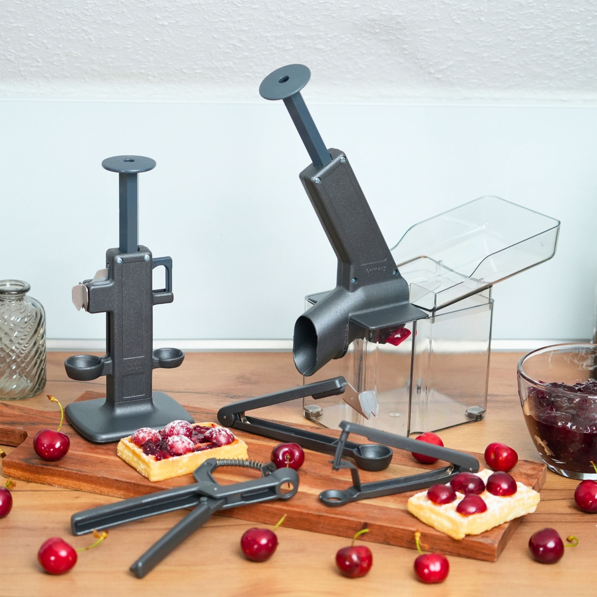 Westmark - Cherry stoner »Kirschomat« Black Edition