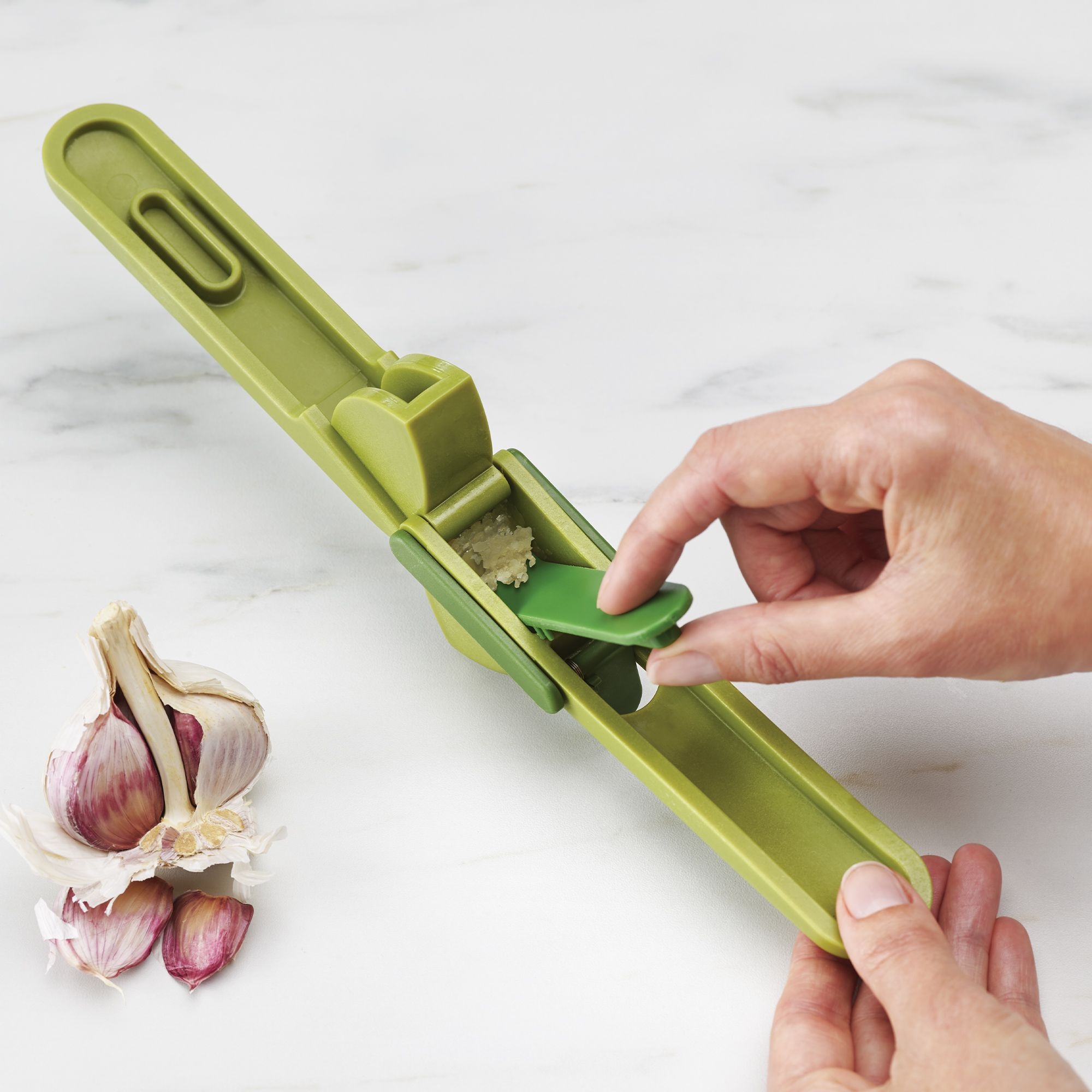 Joseph Joseph - CleanForce™ Garlic Press