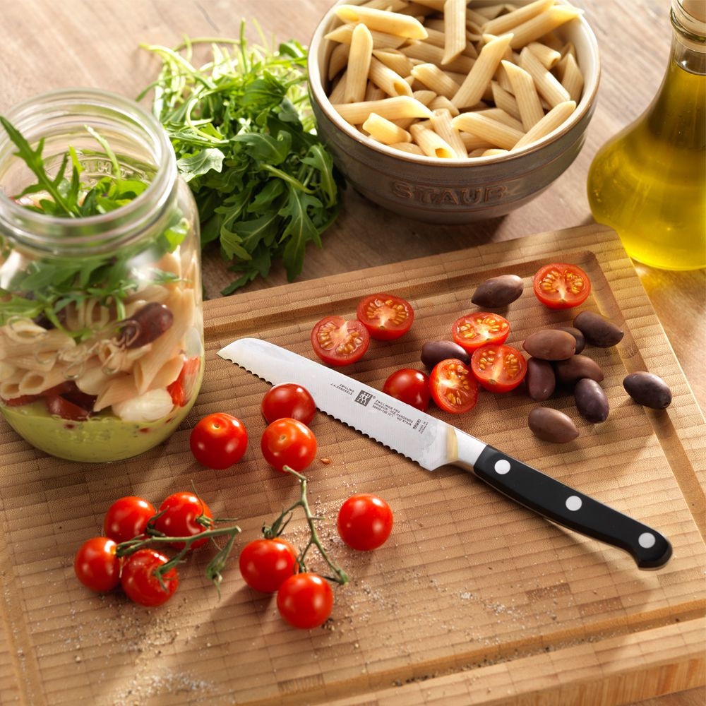 Zwilling - Pro - Universalmesser 13 cm Zwilling - Pro - Universalmesser 13 cm