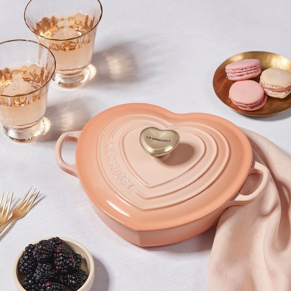 Le Creuset heart cast iron casserole in peach, 20 cm