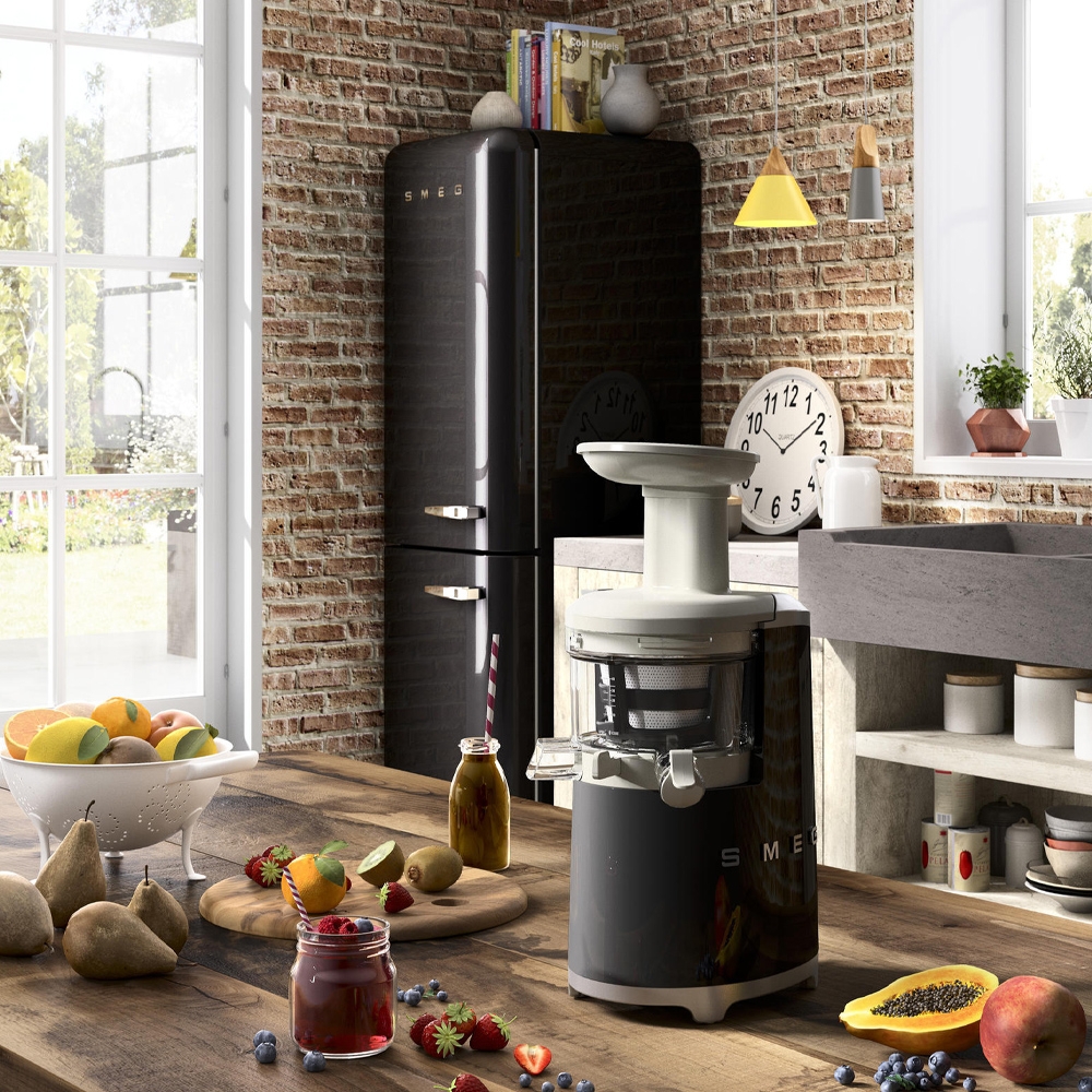 Smeg - Slow Juicer - design line style The 50 ° years