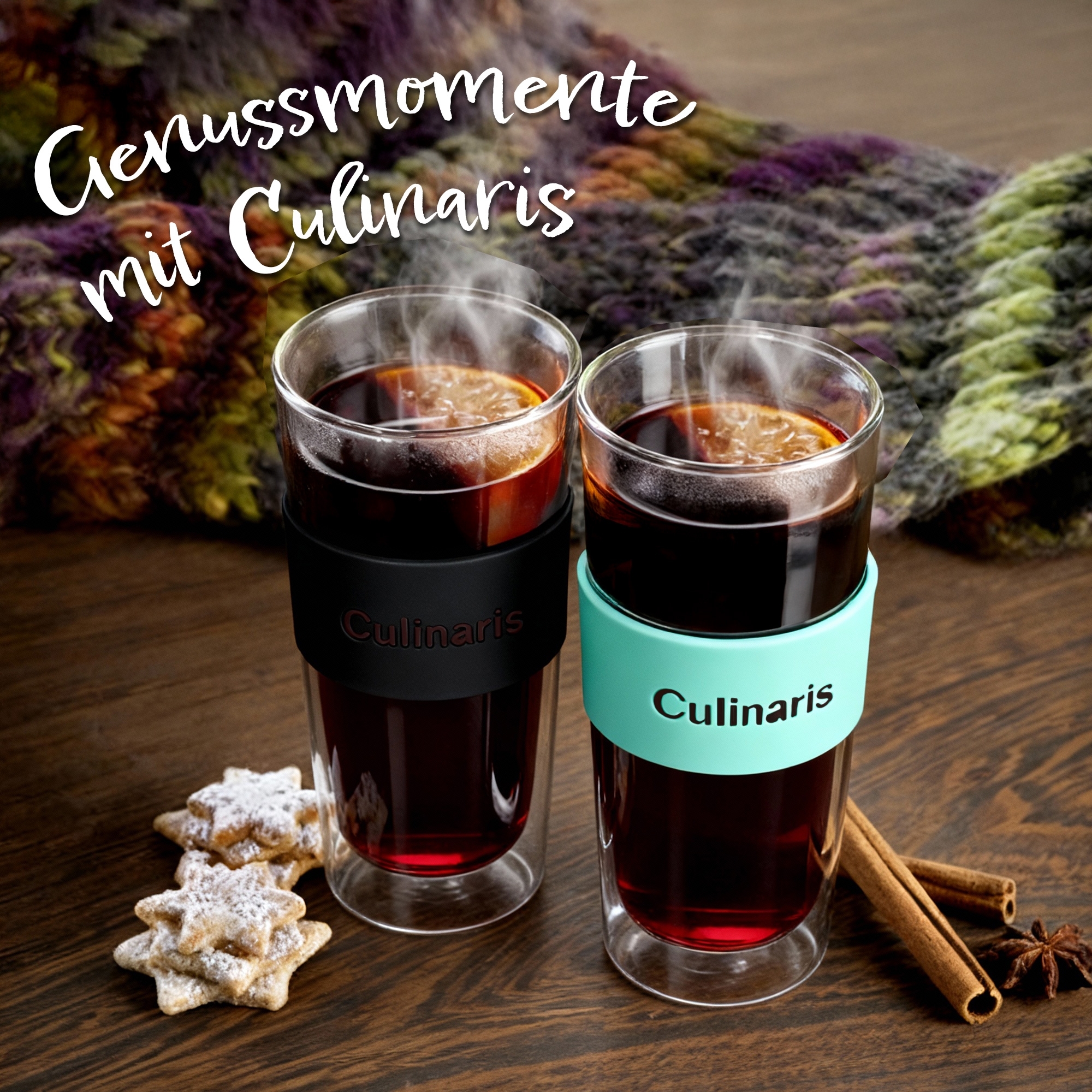 Glühwein in Cularis Gläsern mit Plätzchen und Zimtstangen