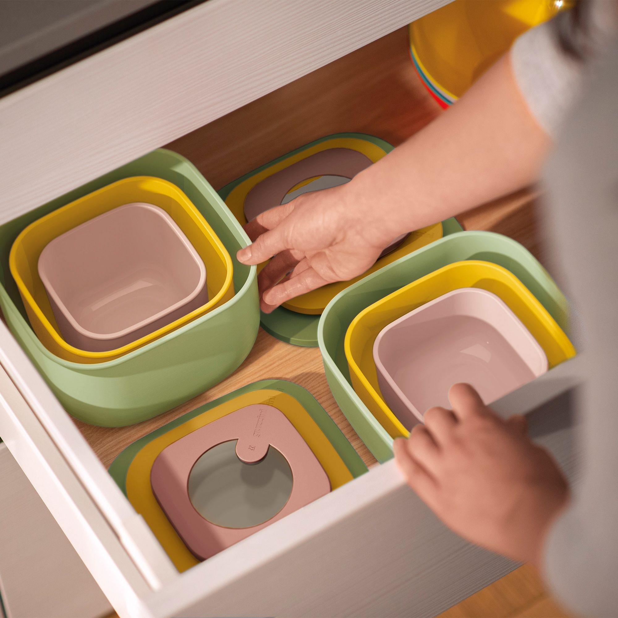 Guzzini - Storage jar Eco Store & More, 1550 ml, high - Peach blossom pink Guzzini - Storage jar Eco Store & More, 1550 ml, high - Peach blossom pink