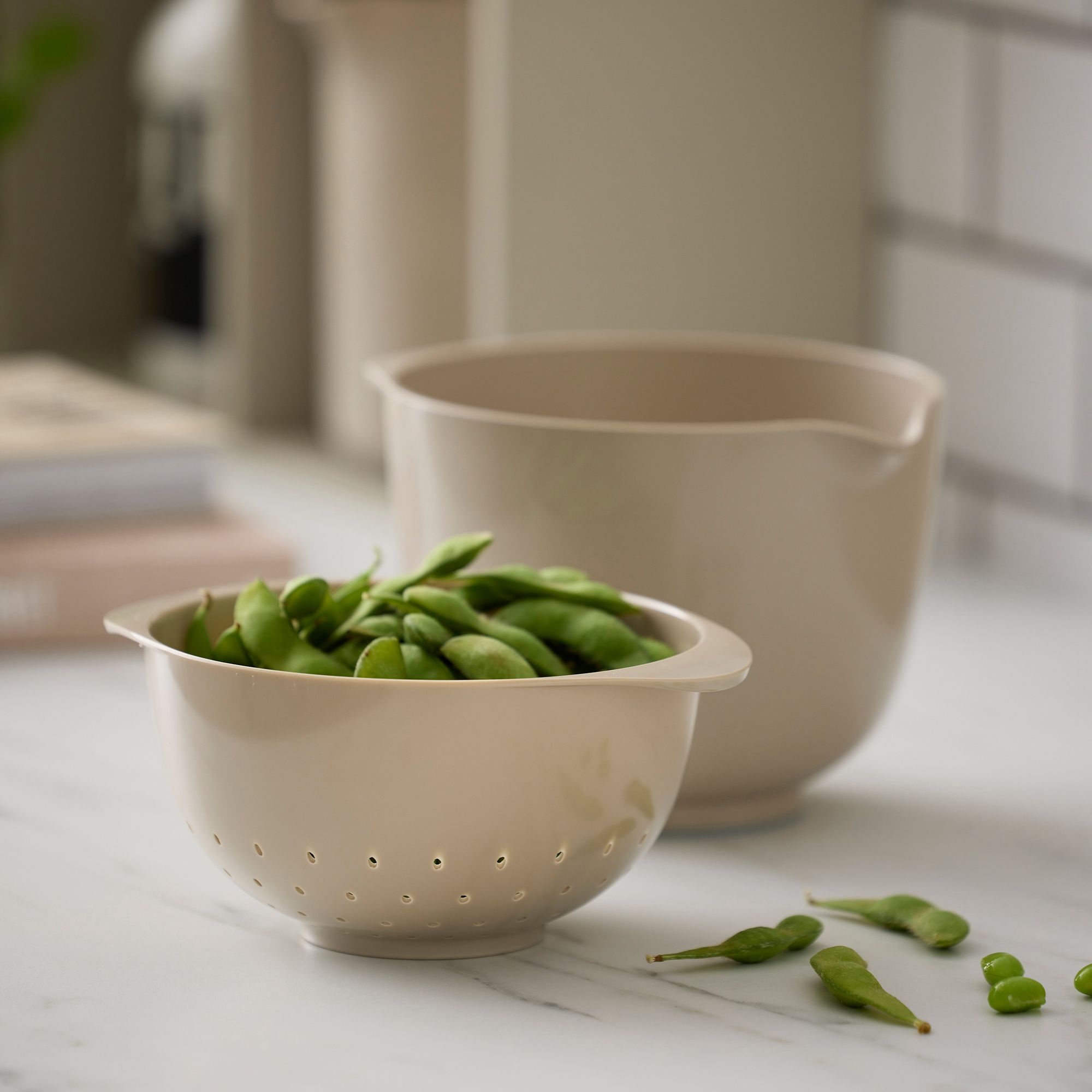 Rosti – Margrethe Mixing bowl with strainer - Humus