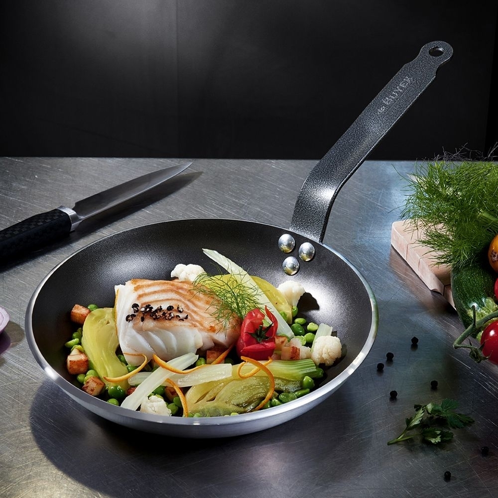 de Buyer - CHOC RESTO INDUCTION - Non-Stick round Pan de Buyer - CHOC RESTO INDUCTION - Non-Stick round Pan