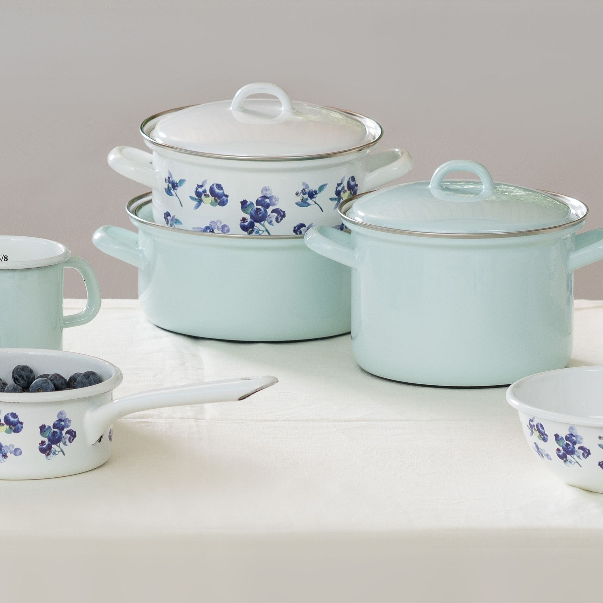 Riess enamel casserole COUNTRY blueberry design with lid 16