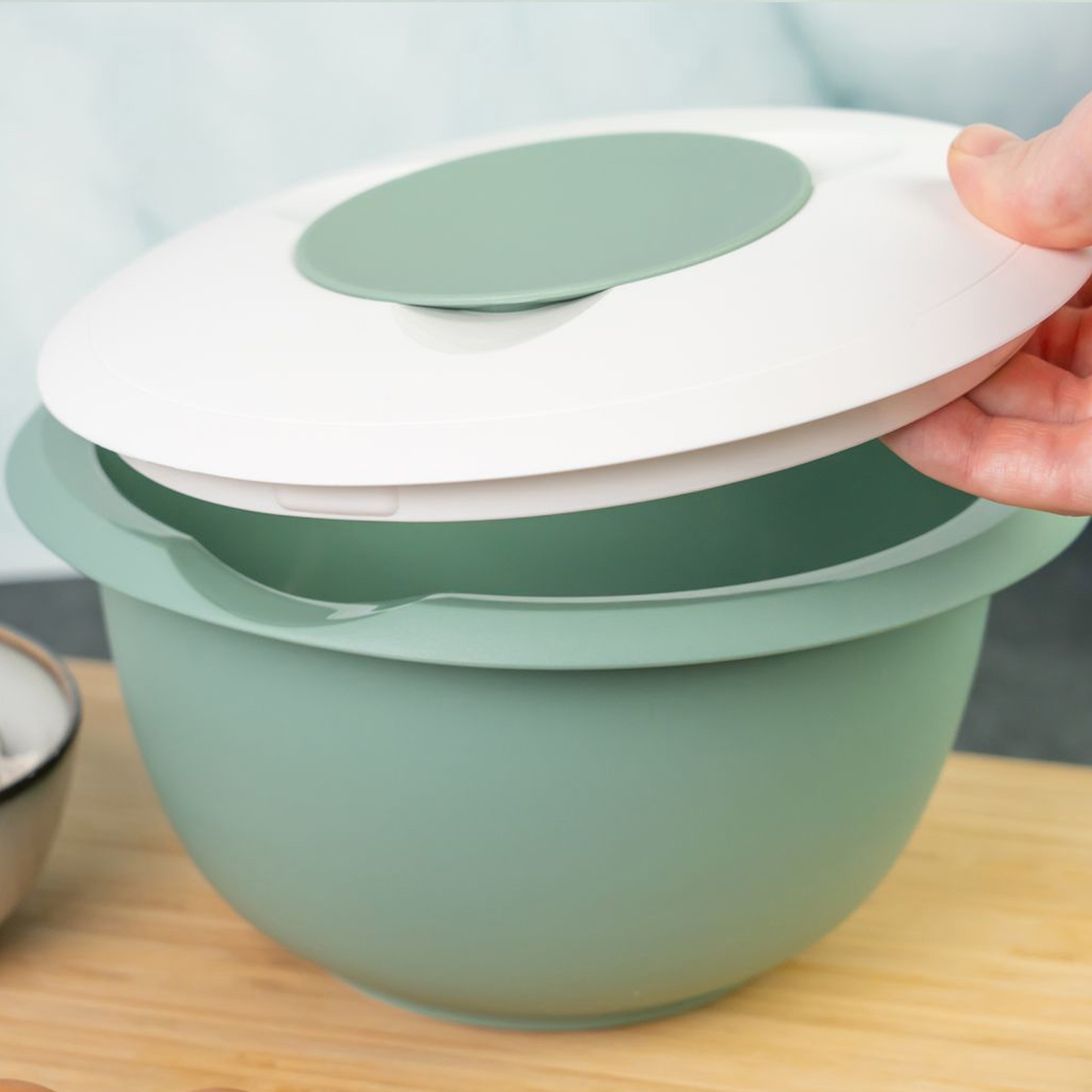 Westmark - Mixing bowl with two-part lid 3.5 l - Green/White