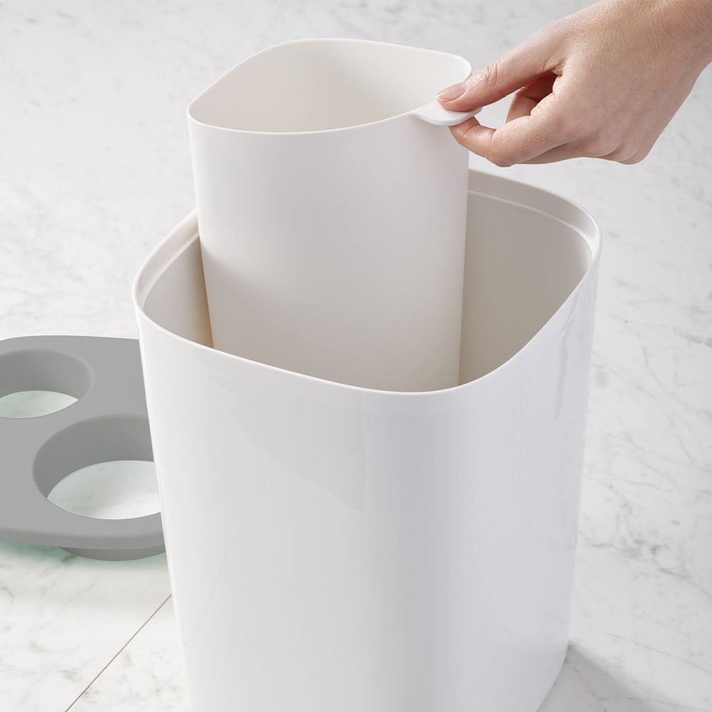 Joseph Joseph - Bathroom Trash Splitter Split™ - White/Grey