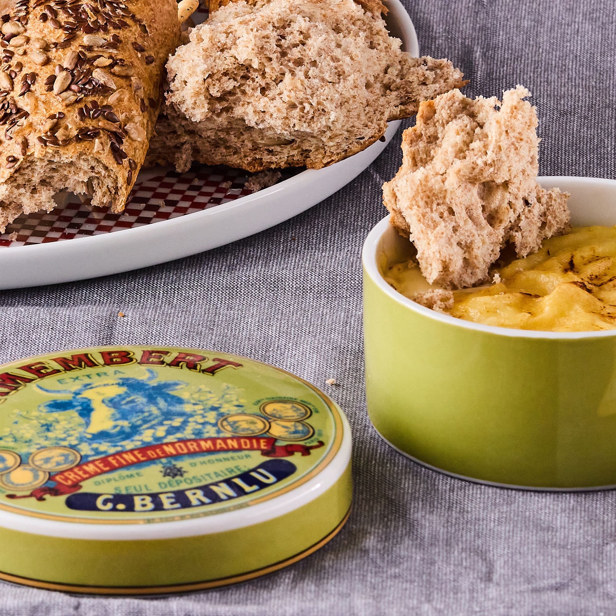 BIA - Camembert Baker & Cover - Cow's Head