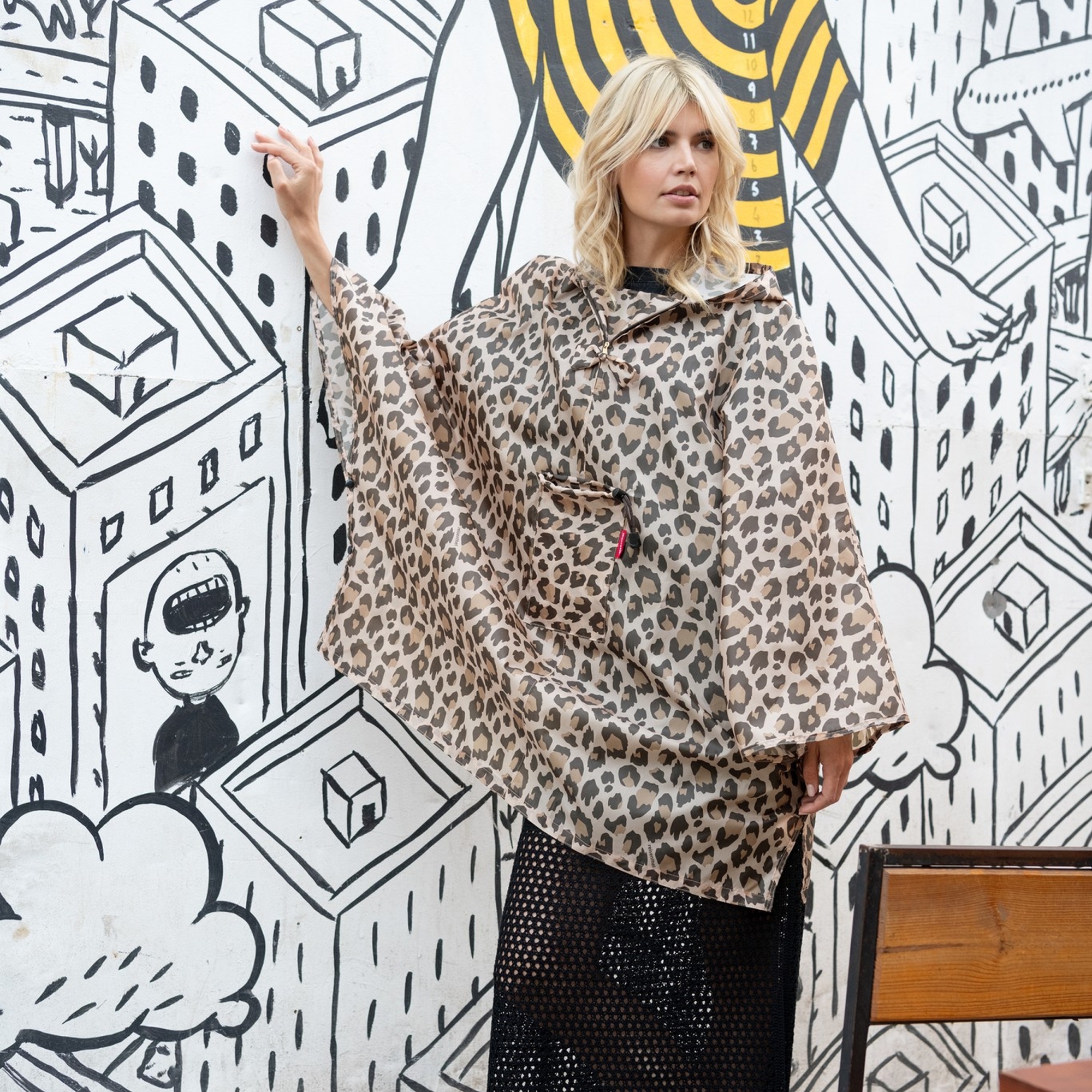 reisenthel - mini maxi poncho - leo macchiato reisenthel - mini maxi poncho - leo macchiato