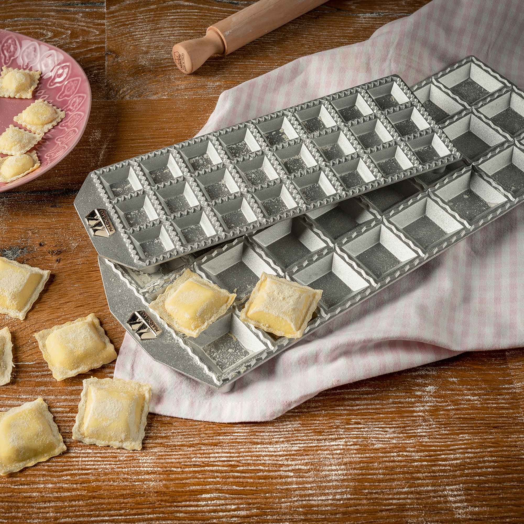 Marcato - Ravioli Tablett - 24 große quadratische Ravioli