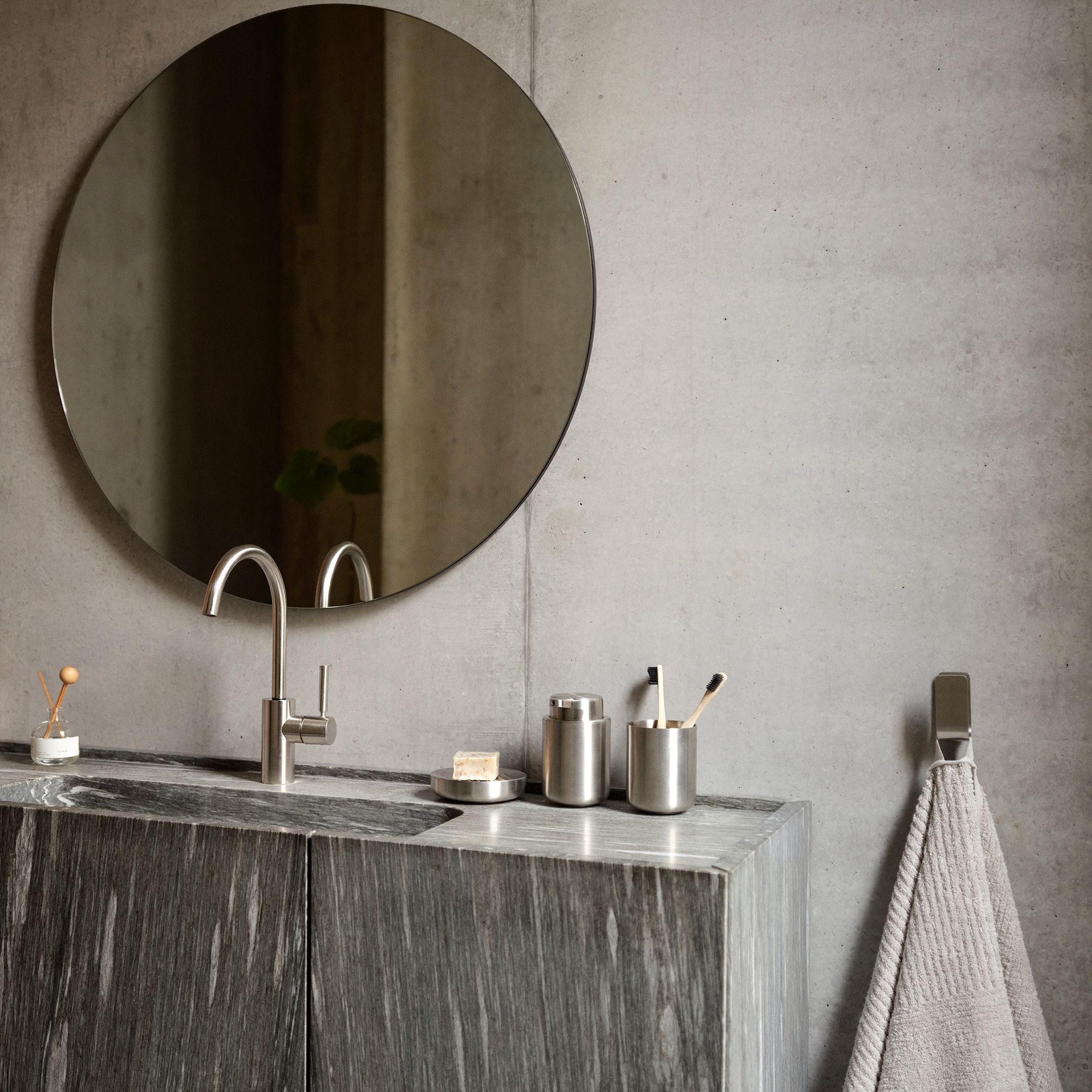 Zone - Ume Zahnbürstenbecher - Stahl