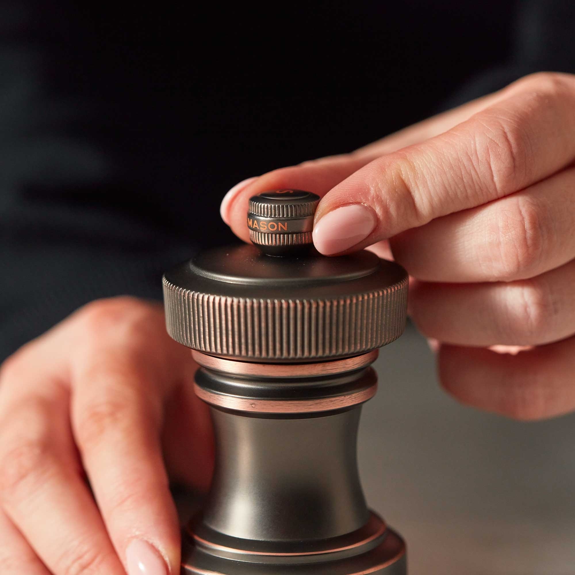 COLE & MASON - Hoxton Pepper und Salt Mill Set | Antique Bronze