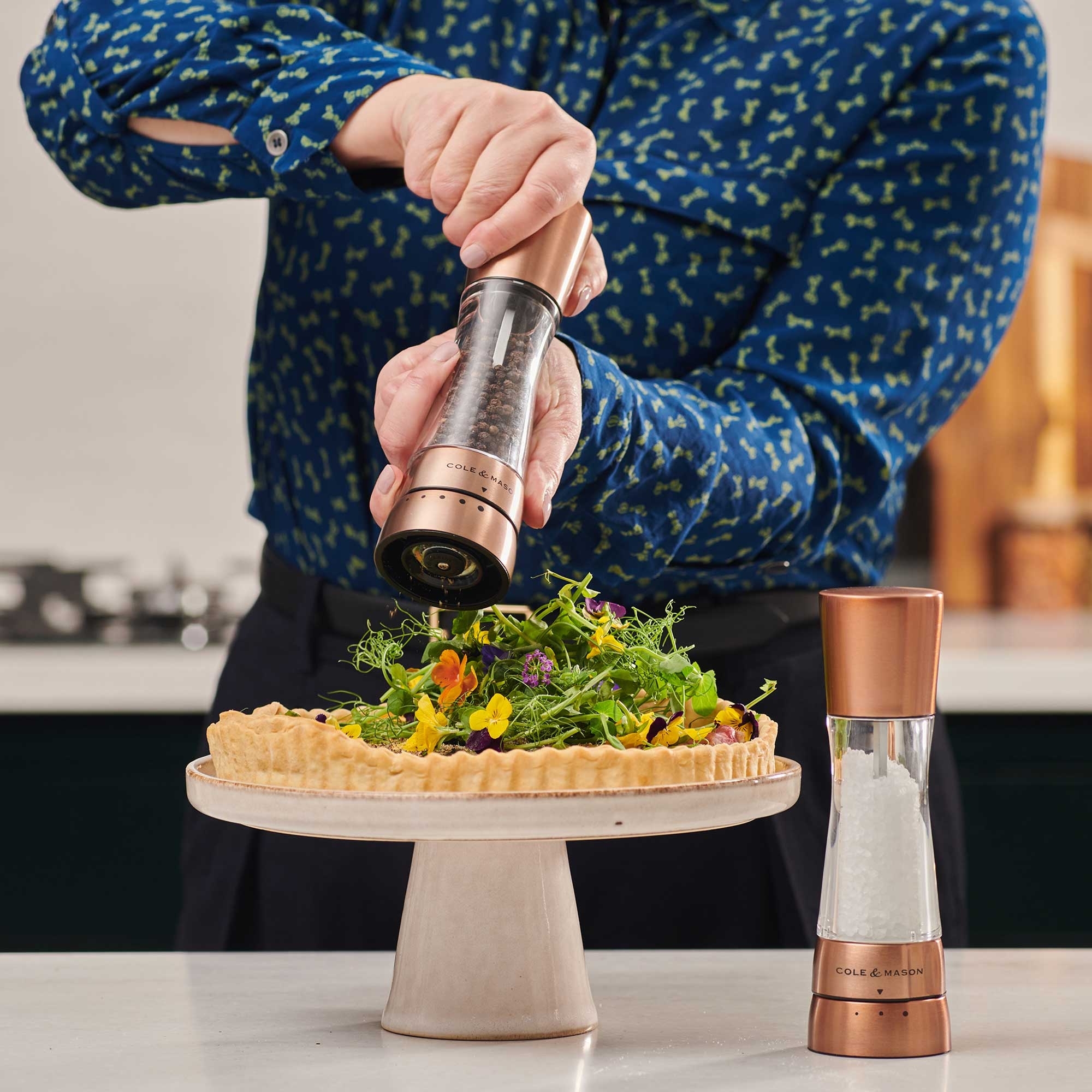 COLE & MASON - Derwent Pepper and Salt Mill Set | Copper