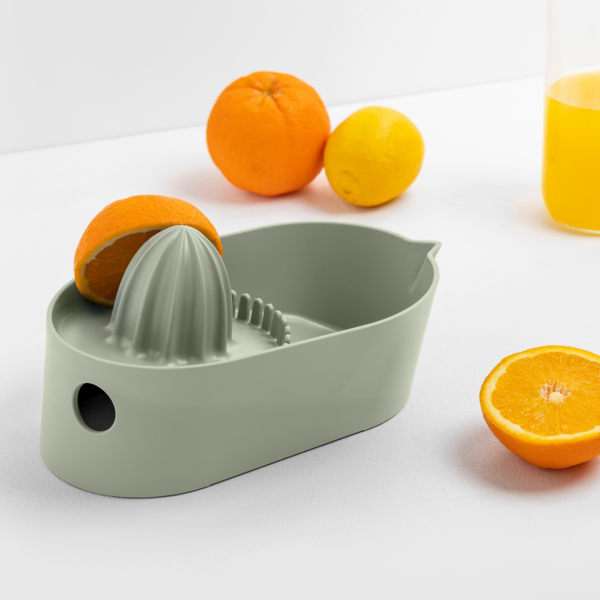 BlimPlus - citrus juicer OBLÒ