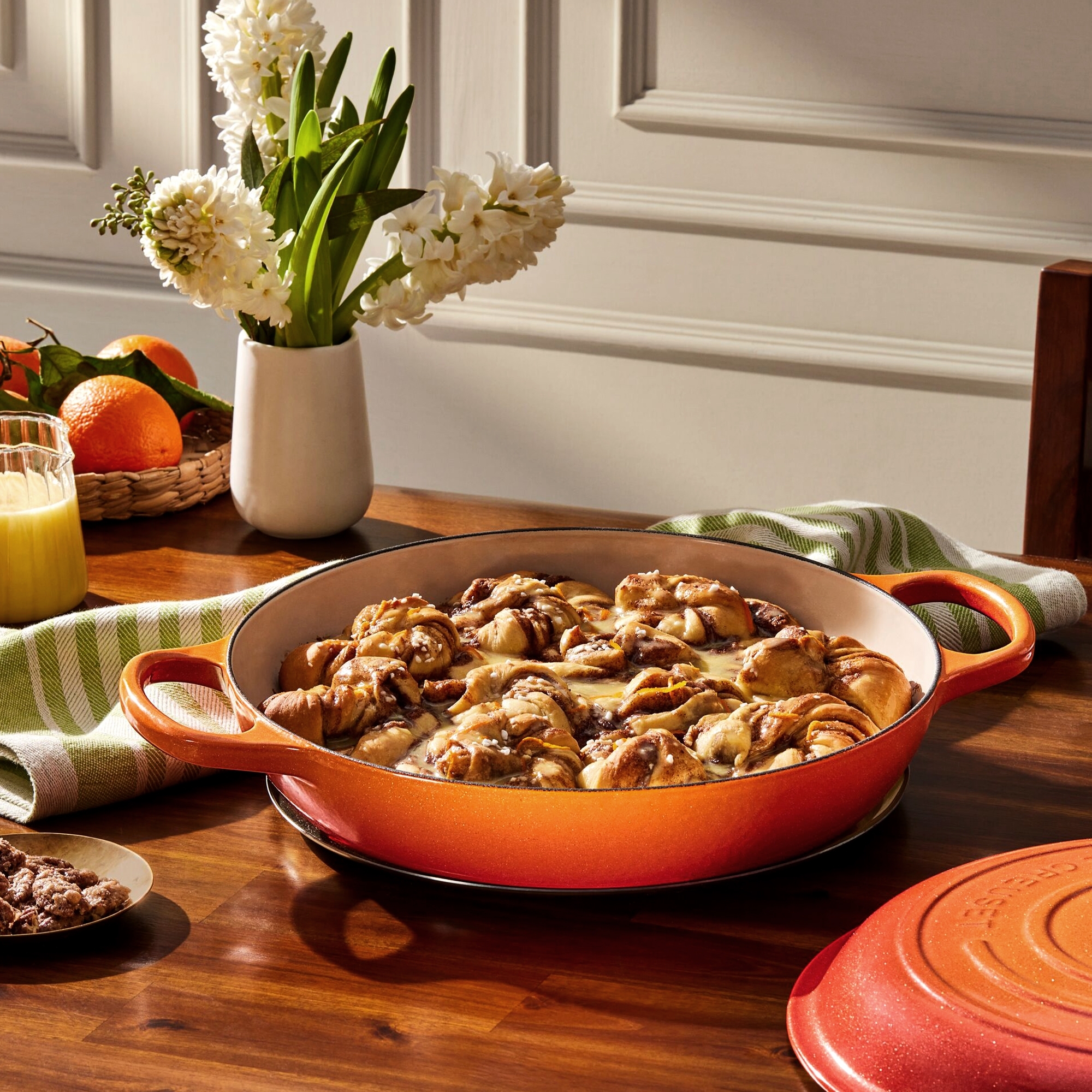 Le Creuset - Signature roasting pan oval 29 cm - FLAMME DORÉE Le Creuset - Signature roasting pan oval 29 cm - FLAMME DORÉE