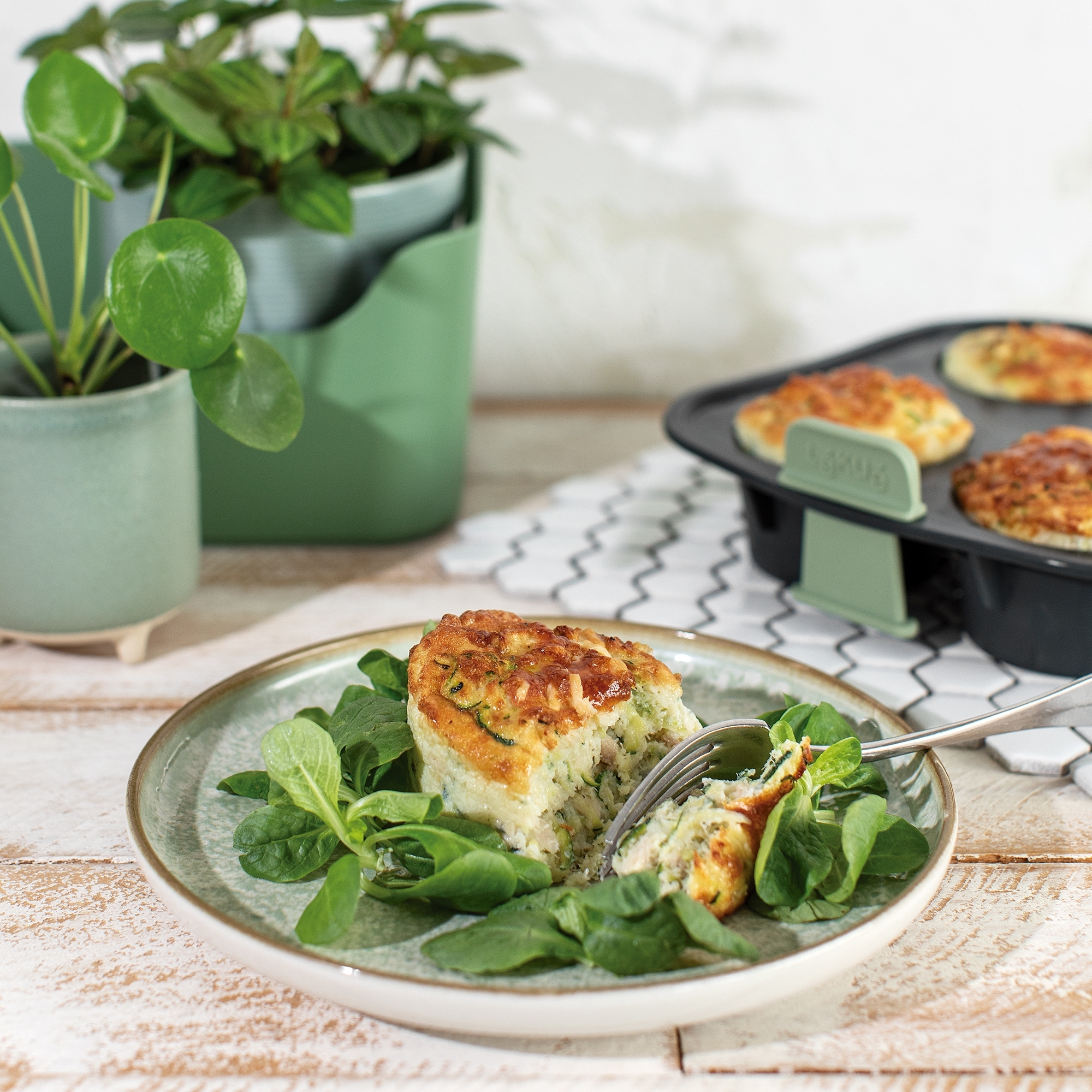 Lékué – Muffin tin for an air fryer