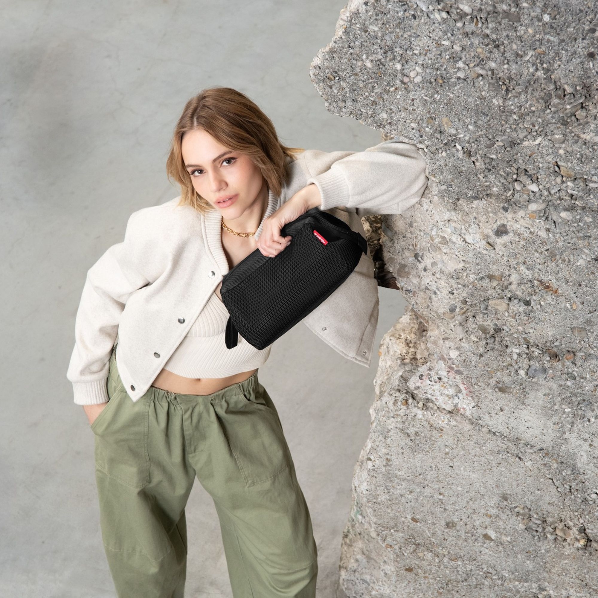 reisenthel - travelcosmetic - mesh black