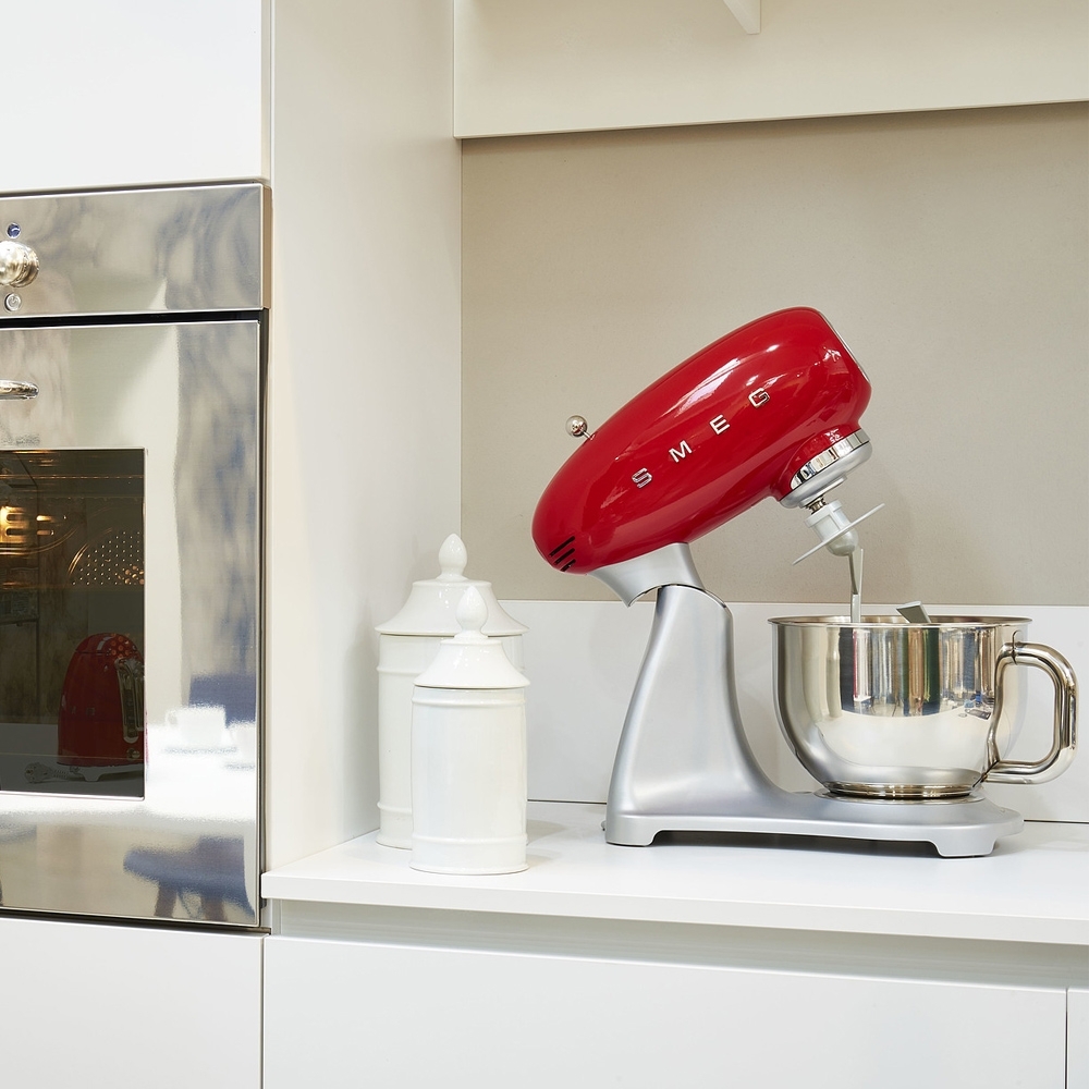 Smeg - Küchenmaschine SMF02 - Rot Smeg - Küchenmaschine SMF02 - Rot