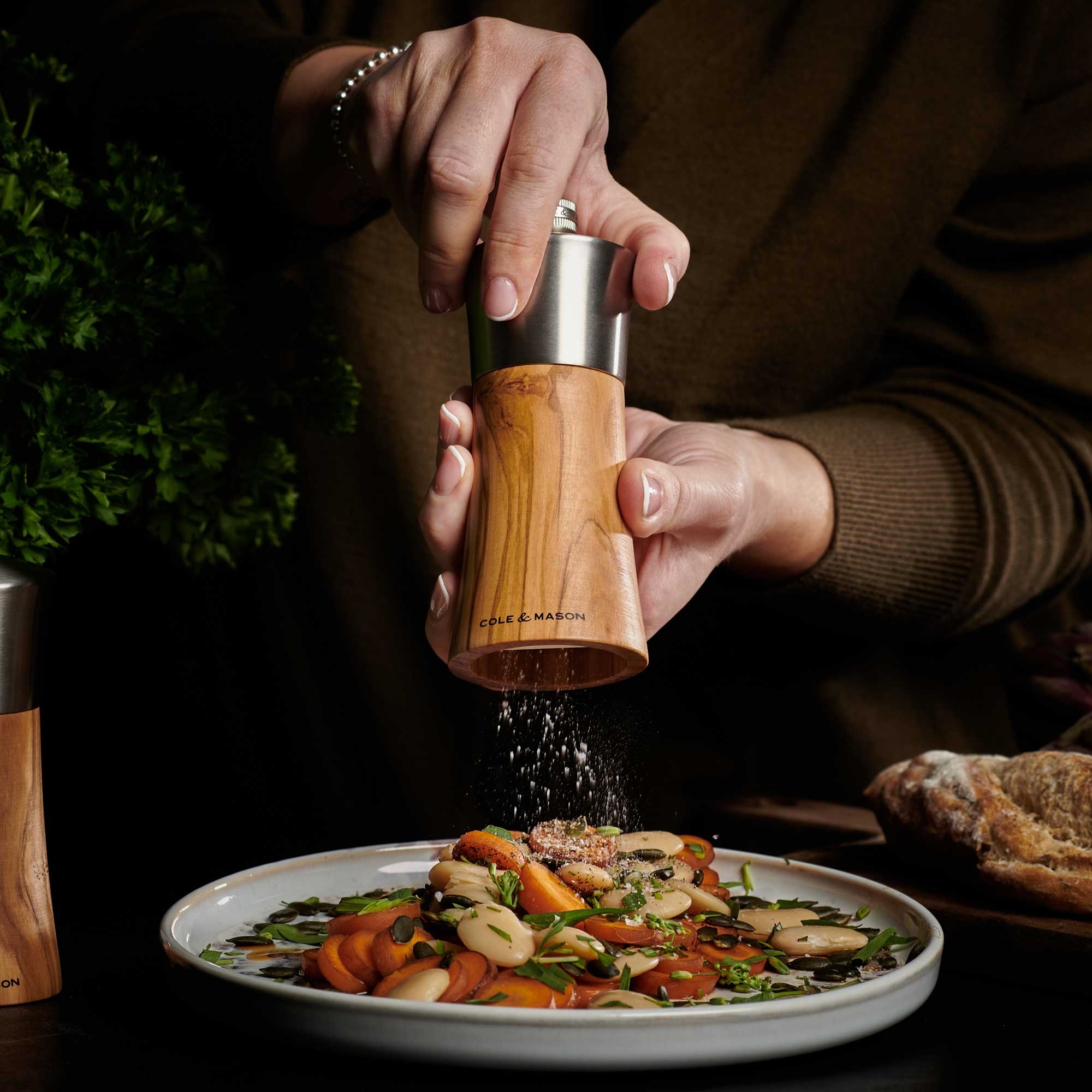 COLE & MASON - Bromley Salt Mill | Olive Wood