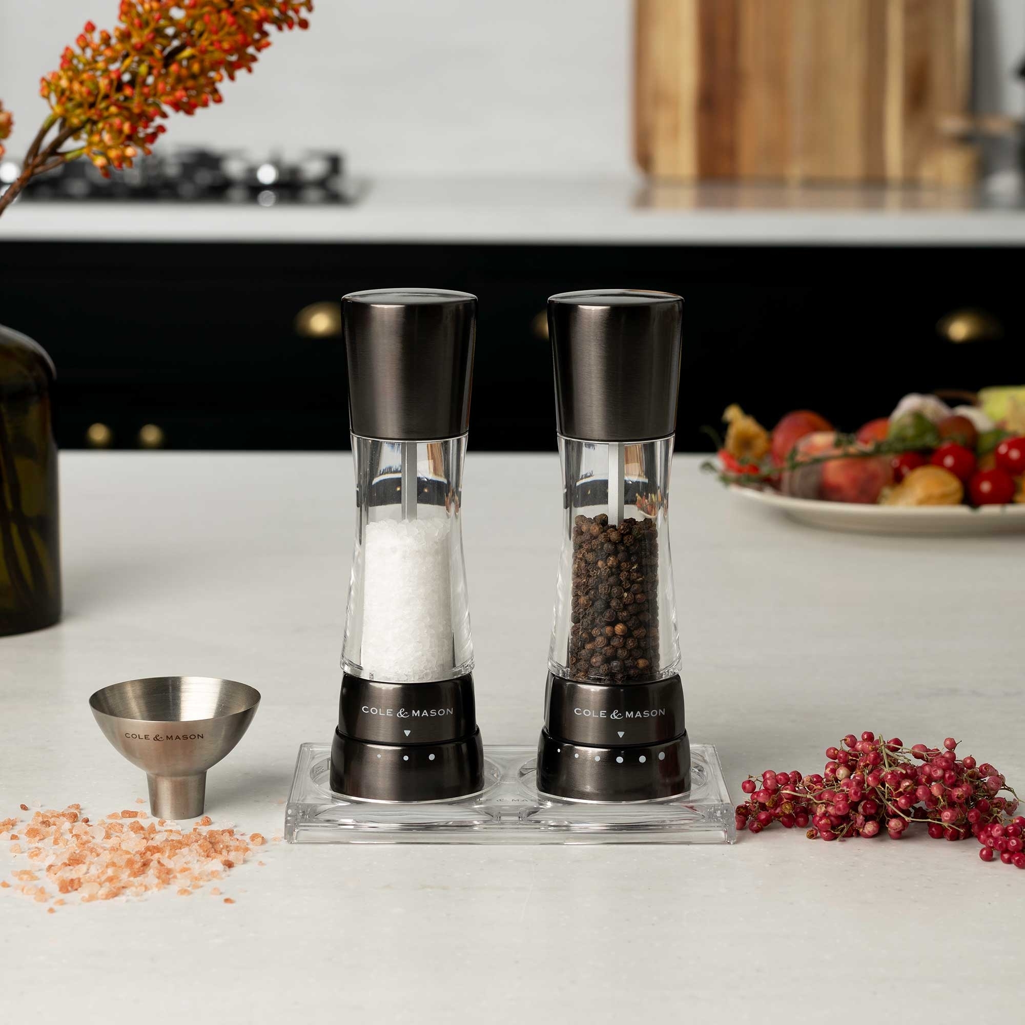 COLE & MASON - Derwent Pepper and Salt Mill Set | Steel Gray