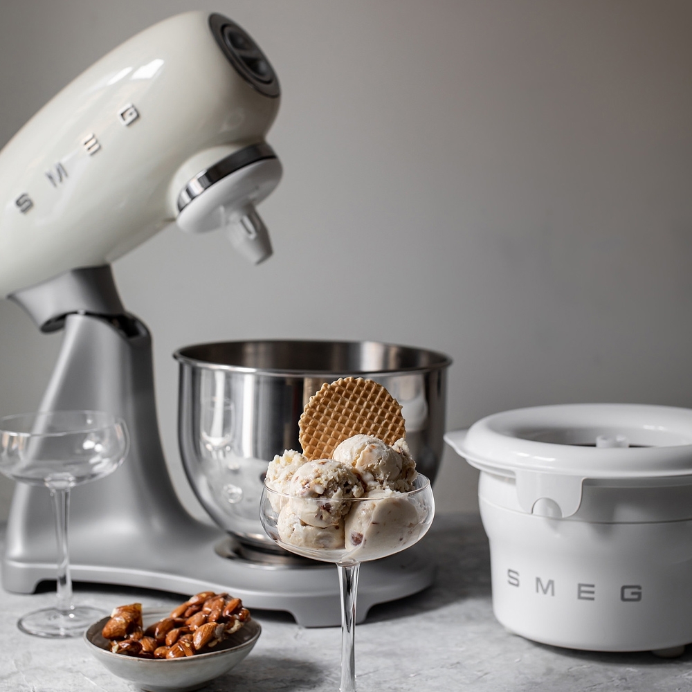 Smeg - Küchenmaschine SMF02 - Creme Smeg - Küchenmaschine SMF02 - Creme