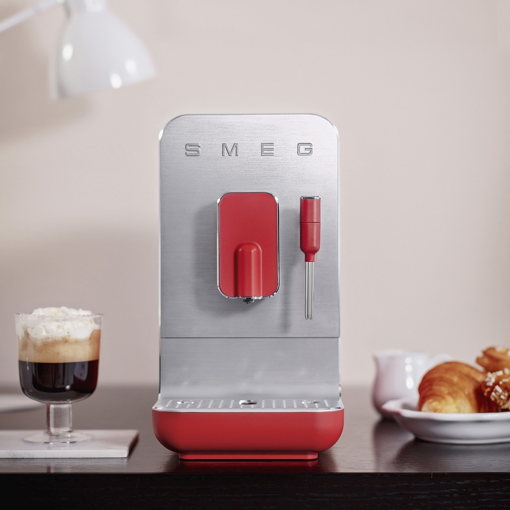 Smeg - coffee machine - design line style The 50 ° years Smeg - coffee machine - design line style The 50 ° years