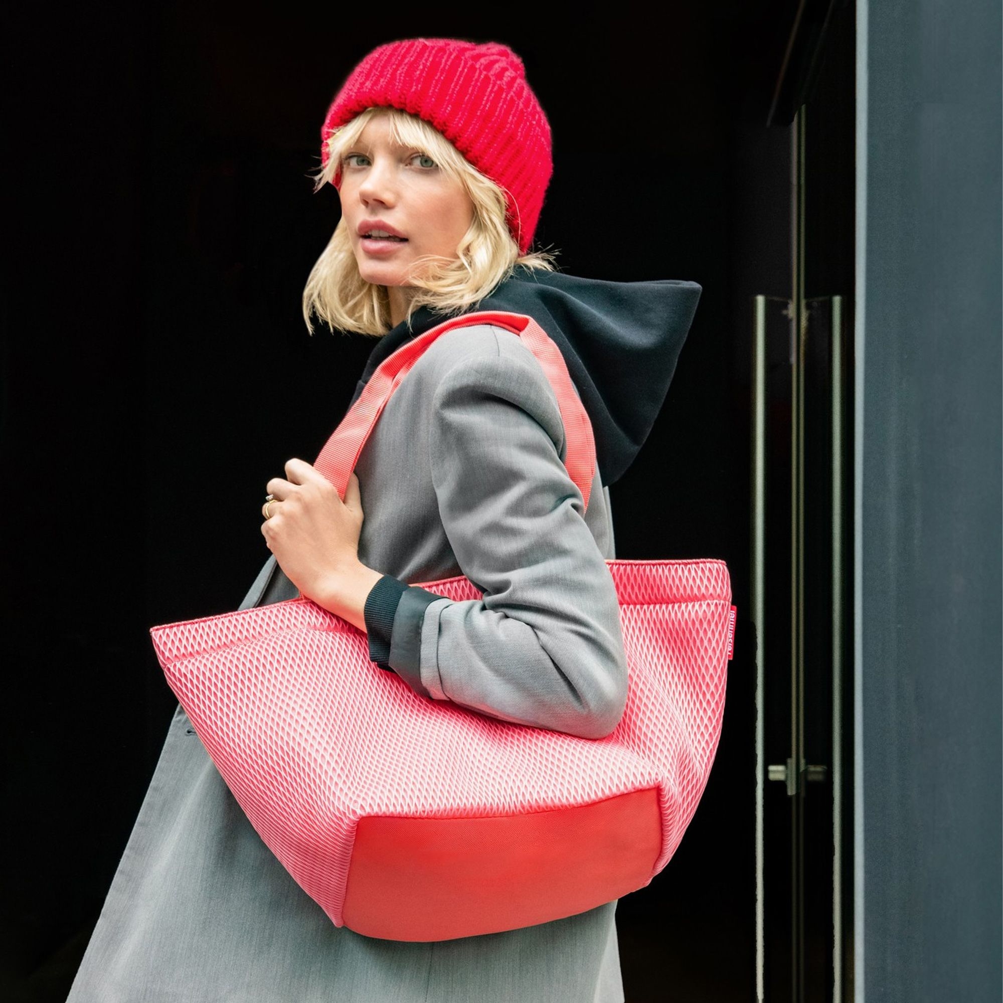 reisenthel - shopper M - mesh coral