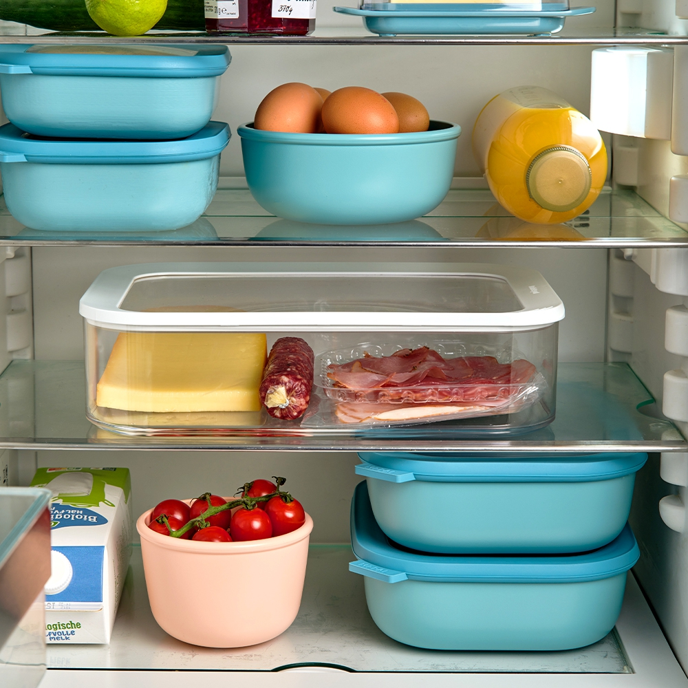 Mepal Cirqula high rectangular bowls stored in fridge
