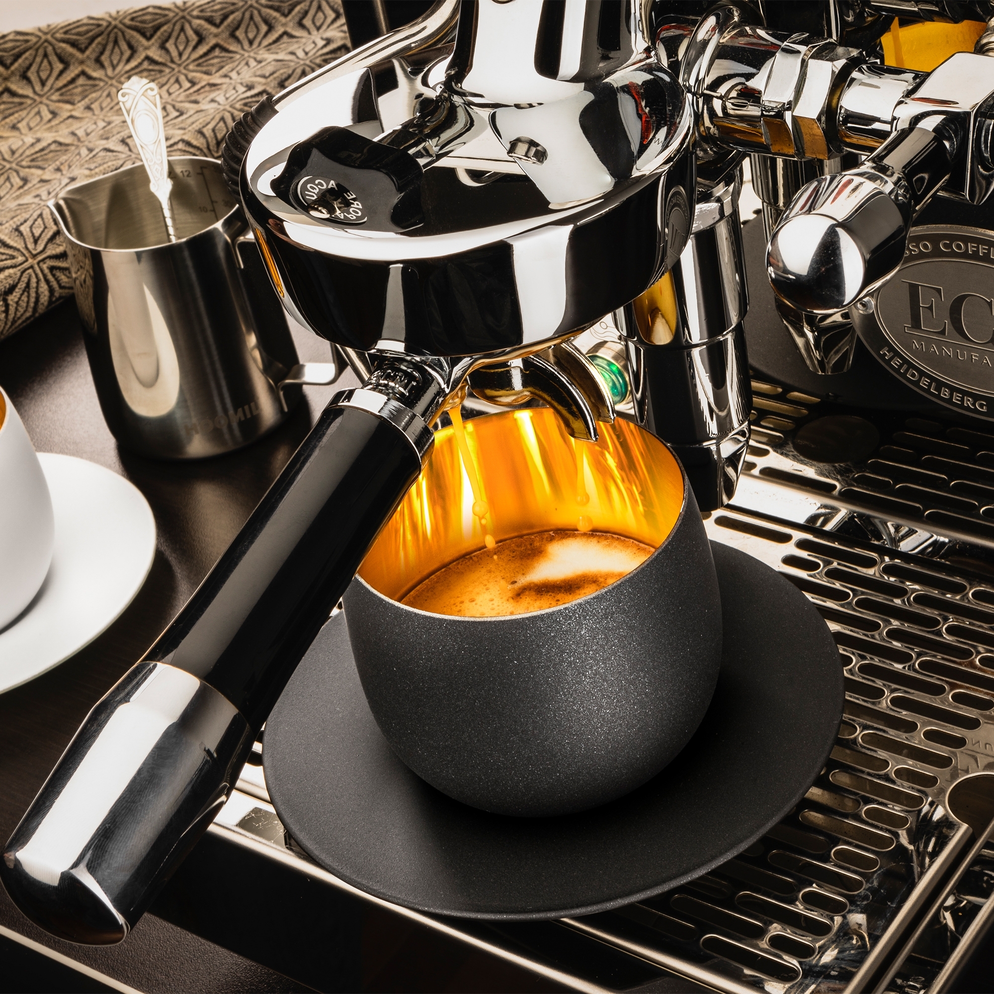 Eisch - Cappuccino Set COSMO, black/gold