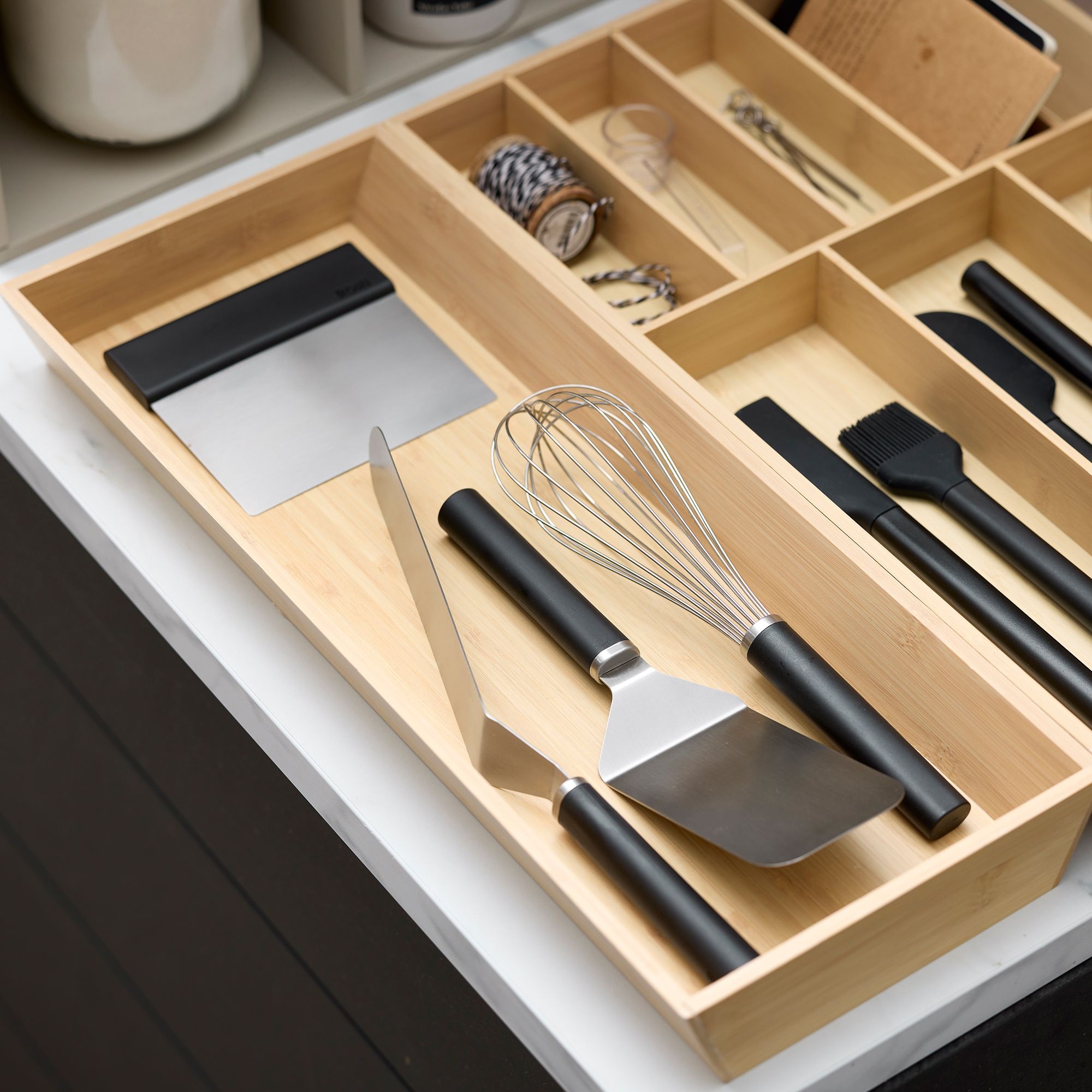 Rosti - Emma Teigschneider - Black