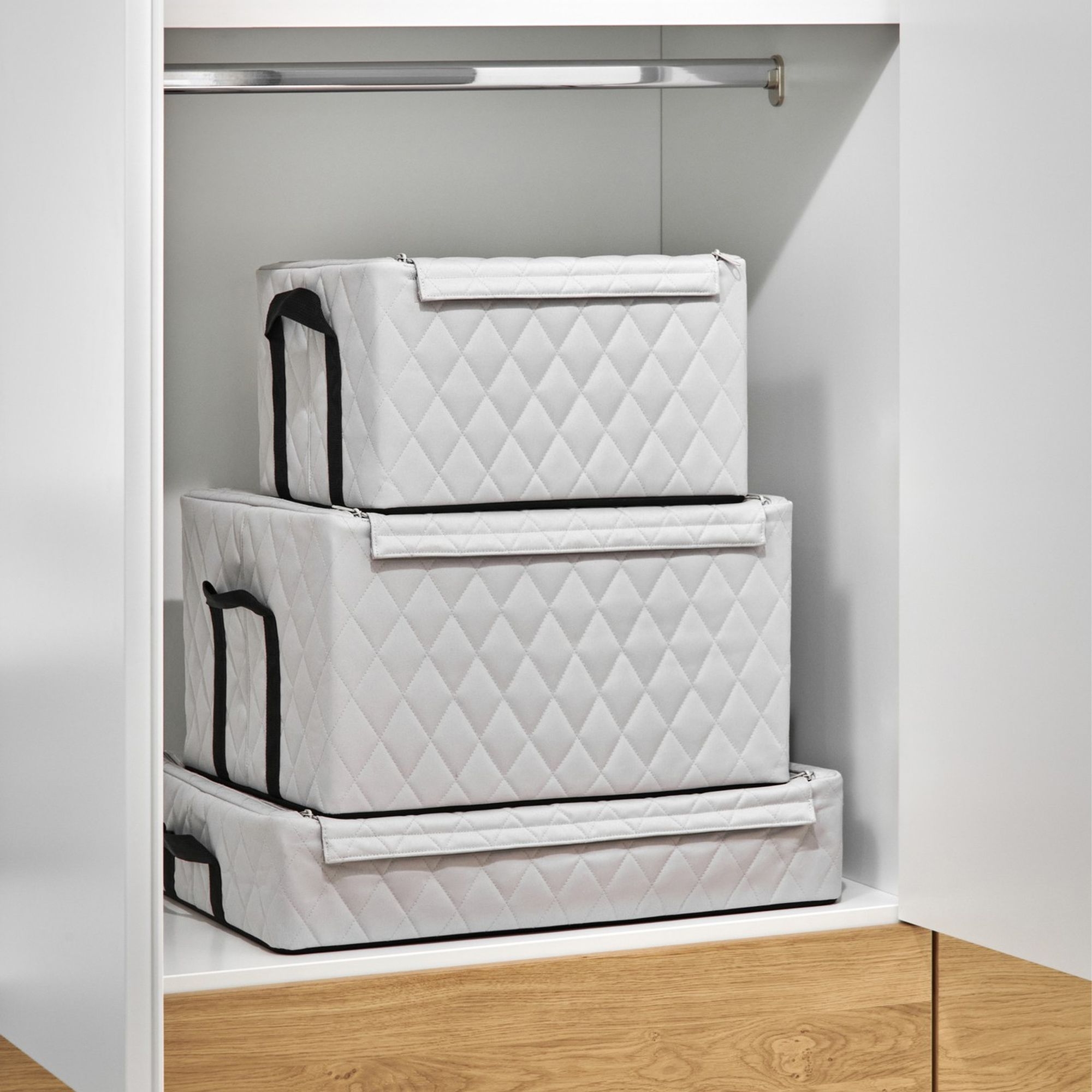 reisenthel - storagebox low - rhombus light grey reisenthel - storagebox low - rhombus light grey