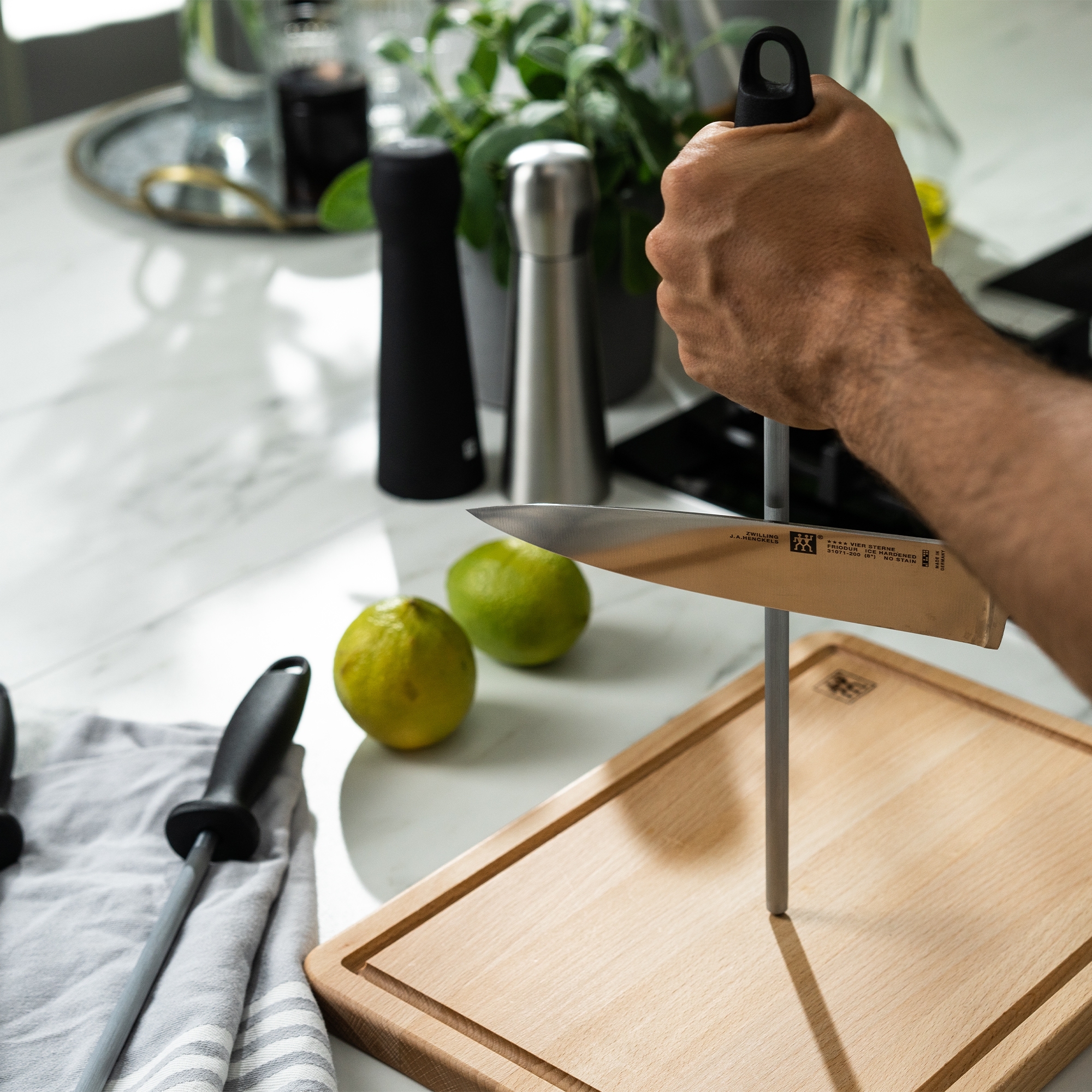 ZWILLING - sharpening steel | chromed | 23 cm ZWILLING - sharpening steel | chromed | 23 cm