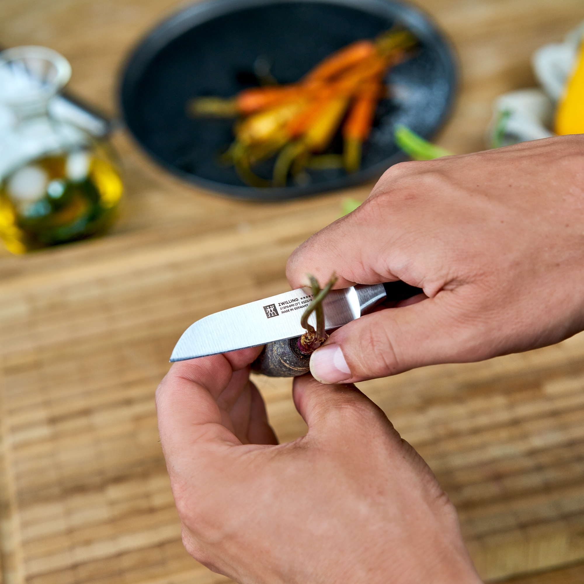 ZWILLING - paring knife | four stars | 8 cm ZWILLING - paring knife | four stars | 8 cm