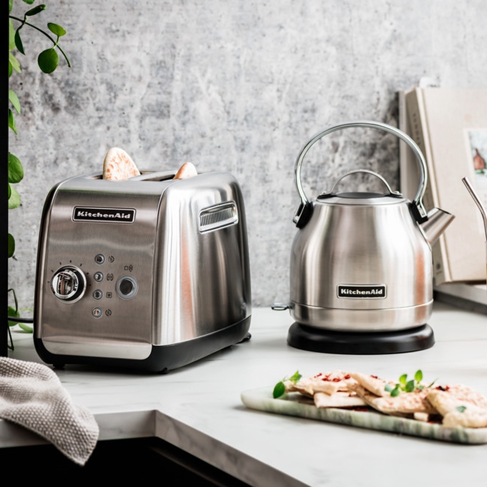 KitchenAid -  2-slot Toaster - stainless steel KitchenAid -  2-slot Toaster - stainless steel