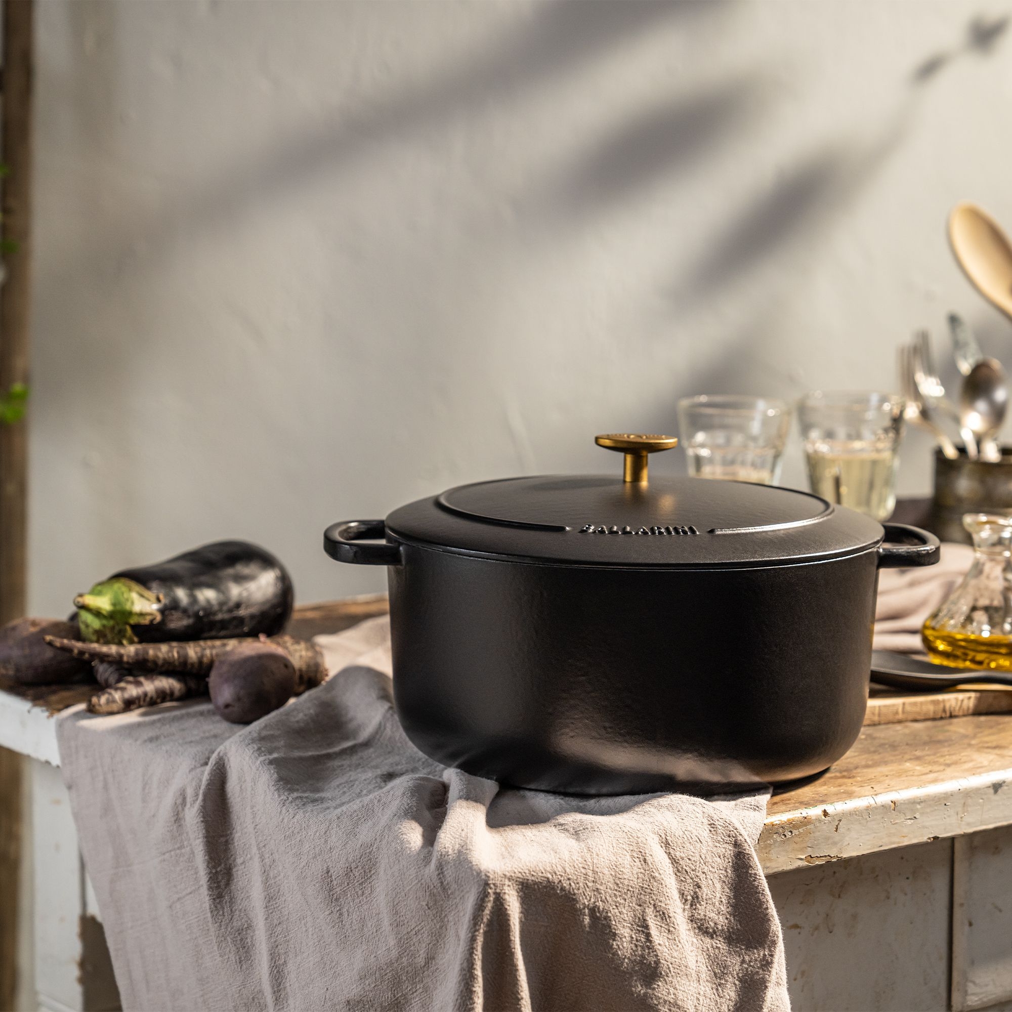 BALLARINI - Cocotte | Bellamonte | round | 28 cm | Black BALLARINI - Cocotte | Bellamonte | round | 28 cm | Black