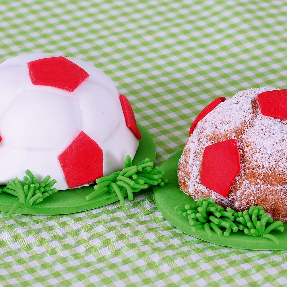 Städter - Cake mould Pepe the football - ø 8,5 / H 4 cm - Mini - 2 Stück - 150 ml