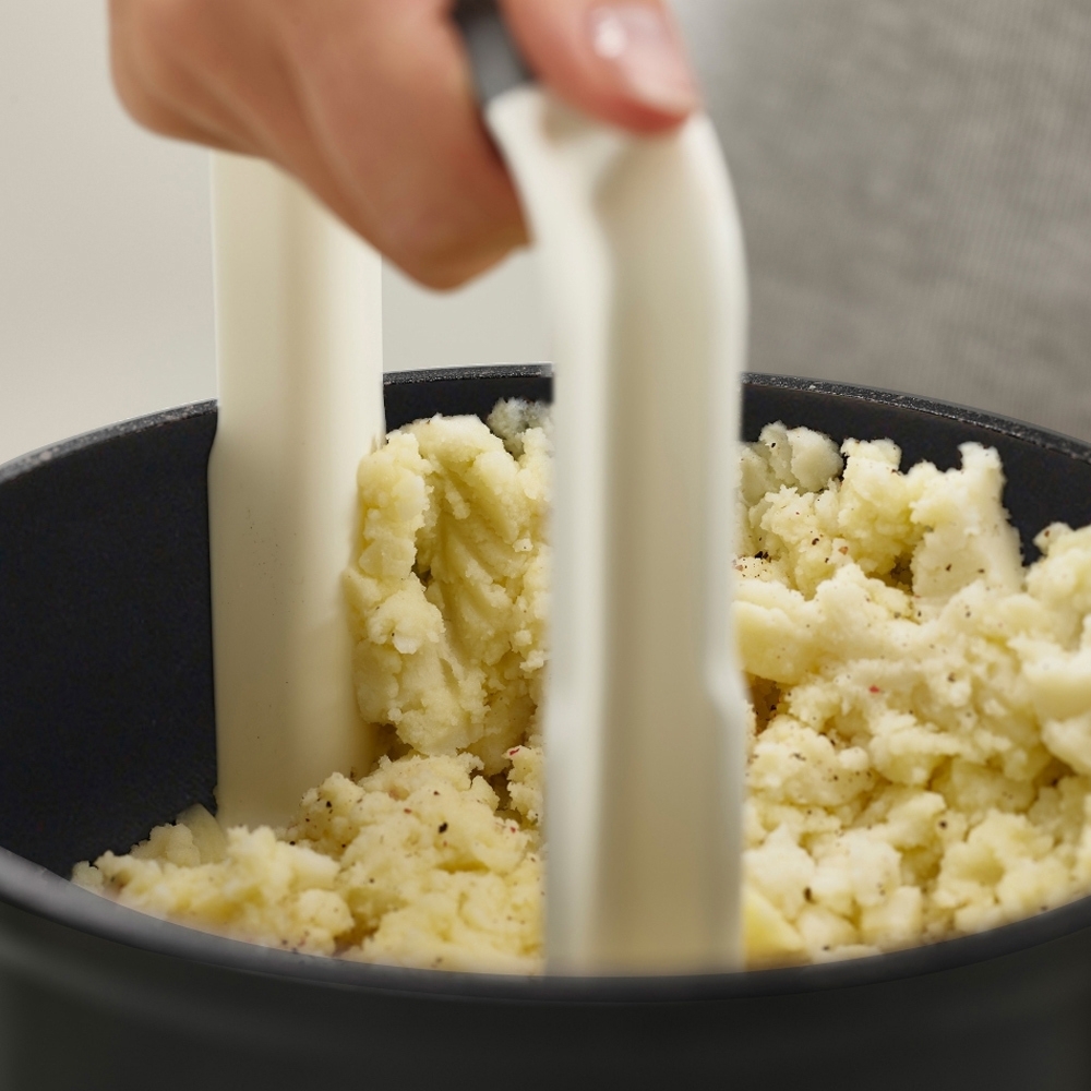 Joseph Joseph - Easy-Mash™ Ergonomic Potato Masher Joseph Joseph - Easy-Mash™ Ergonomic Potato Masher