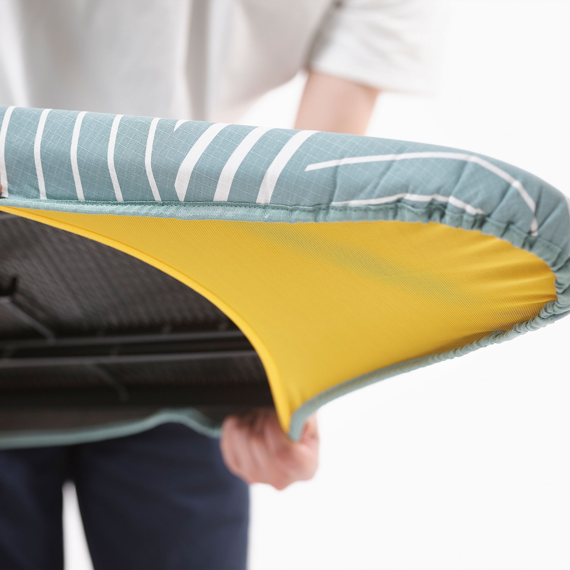 Joseph Joseph - Flexa™ Easy-fit Bügeltischbezug - 135 x 37 - 45 cm Joseph Joseph - Flexa™ Easy-fit Bügeltischbezug - 135 x 37 - 45 cm